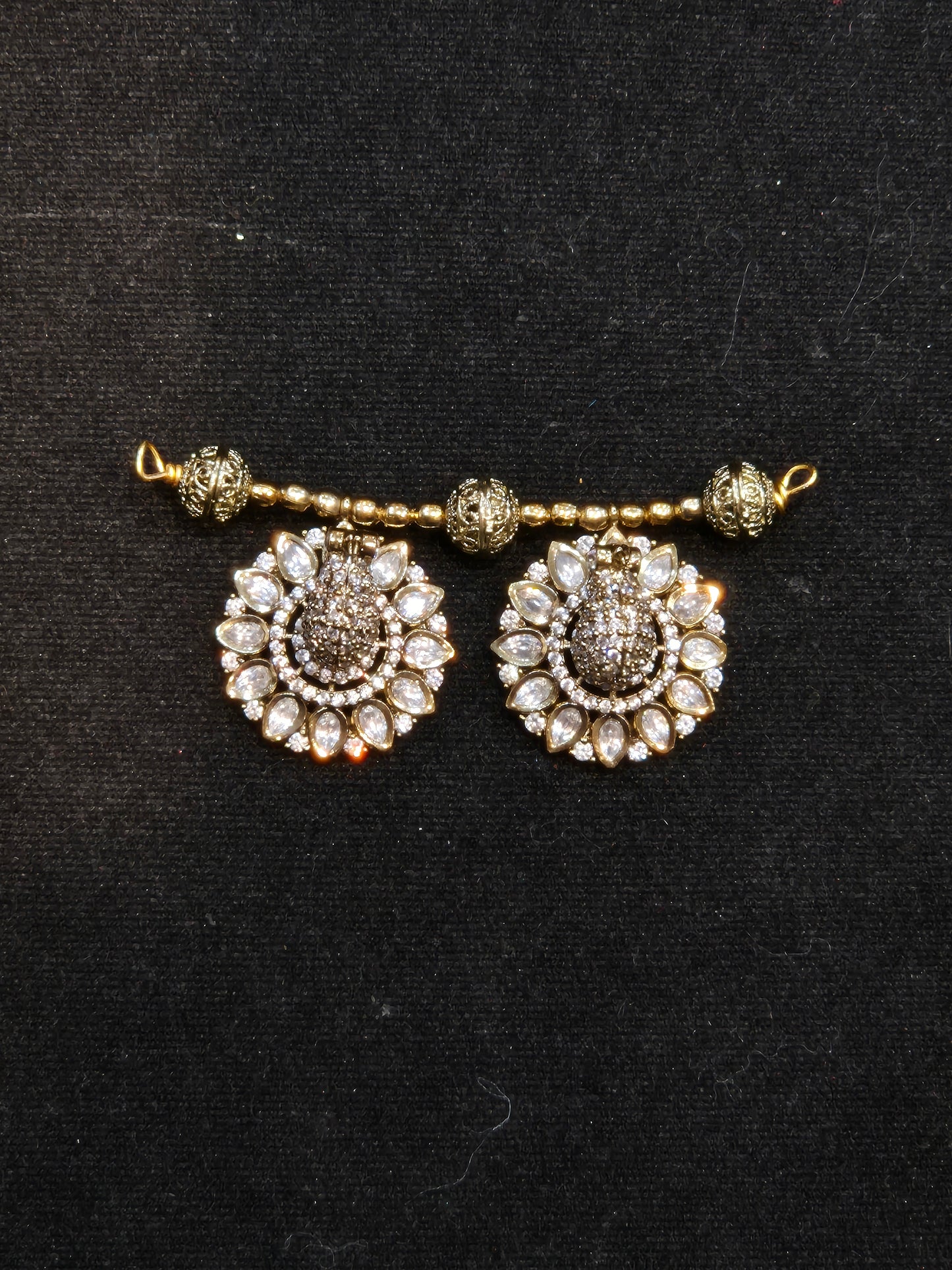 ||Premium Victorian pendants||1 piece and 3 piece pack||