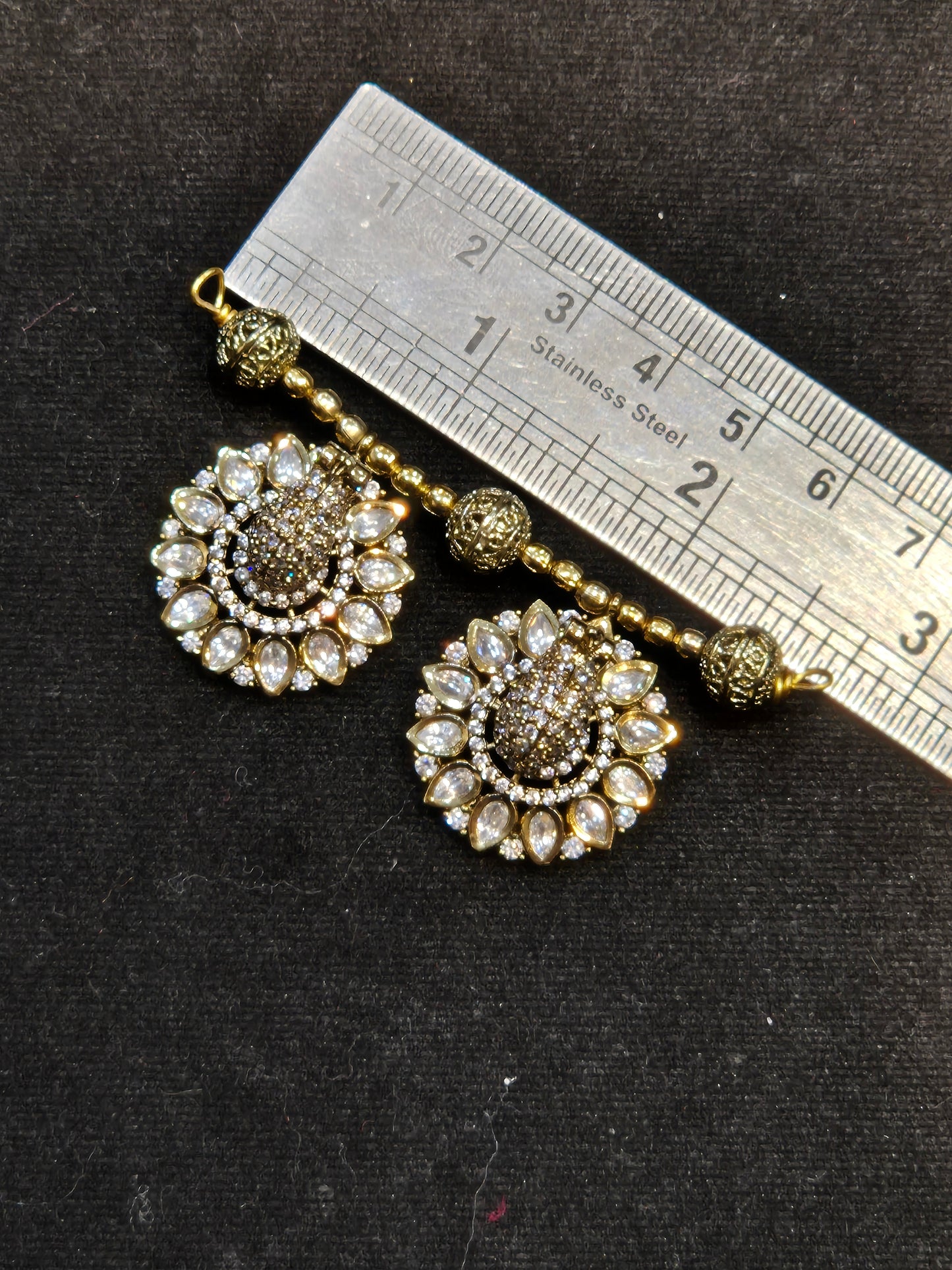 ||Premium Victorian pendants||1 piece and 3 piece pack||