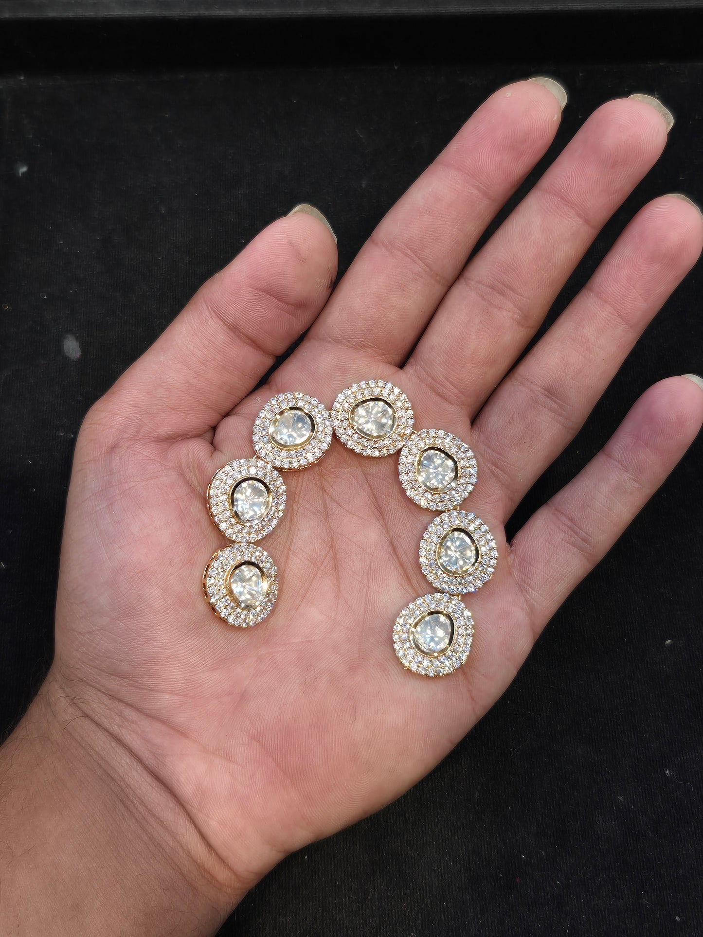 Polki Kundan||1 piece and|| 6 pieces pack||