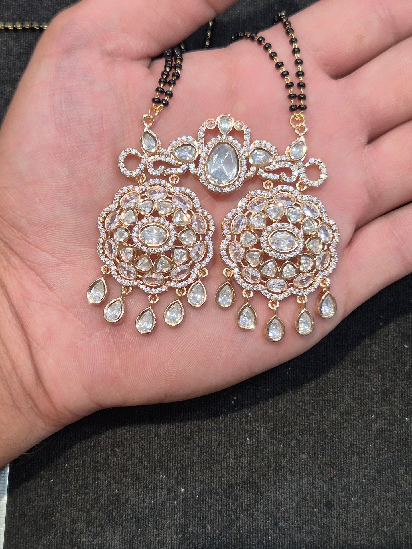 Mangalsutra pendant