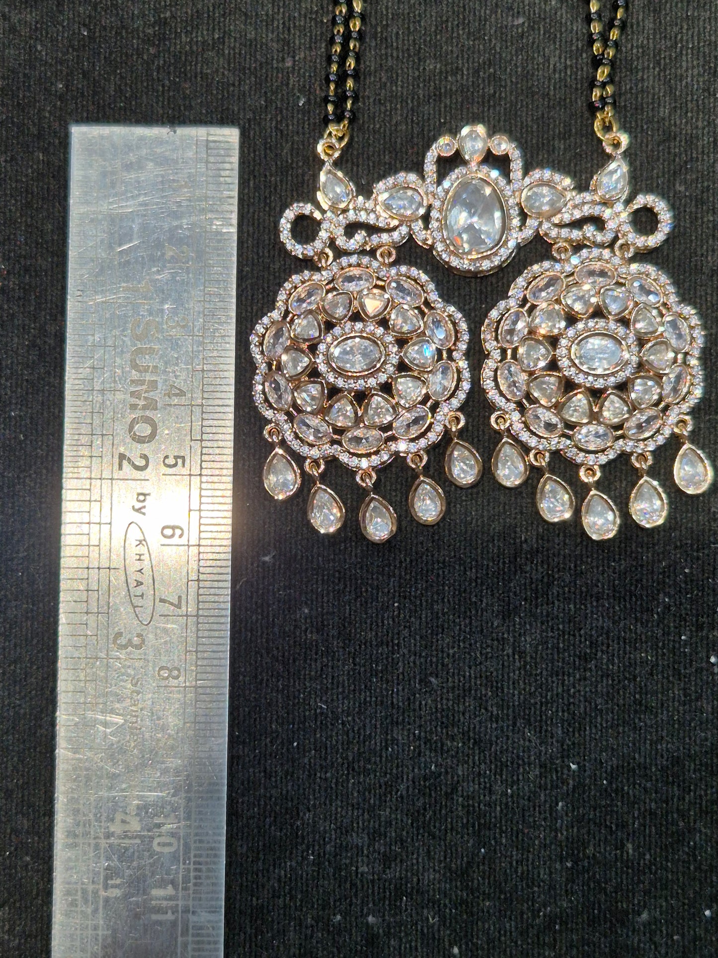 Mangalsutra pendant