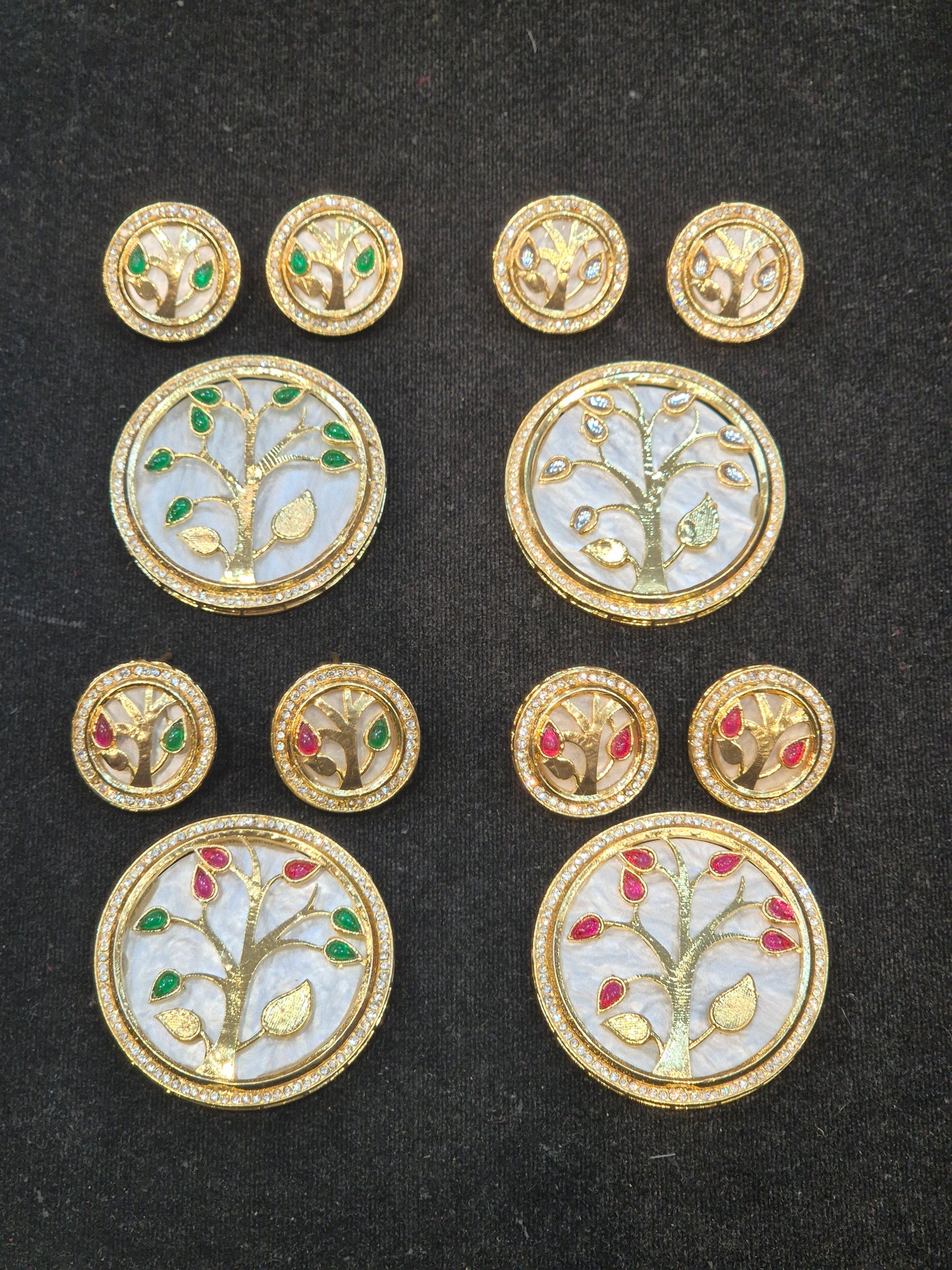 Pendant earring set