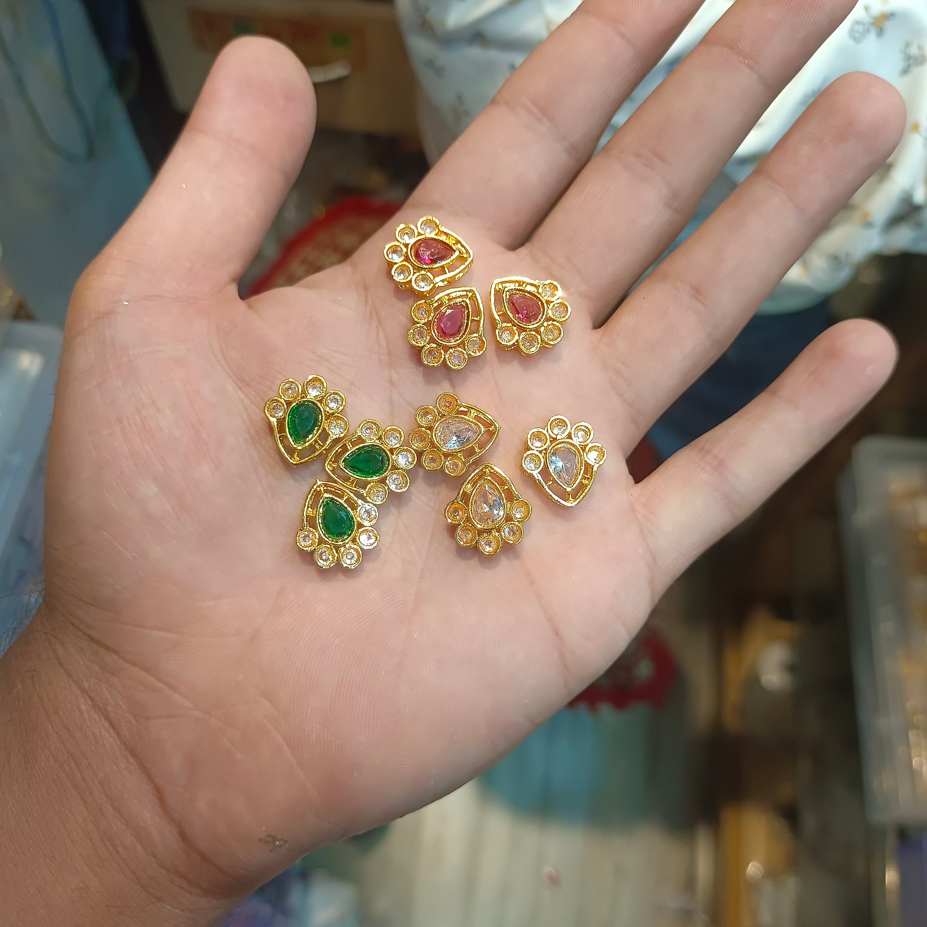 Ad kundan || anti tarnish || 6 and 12 pcs pack ||