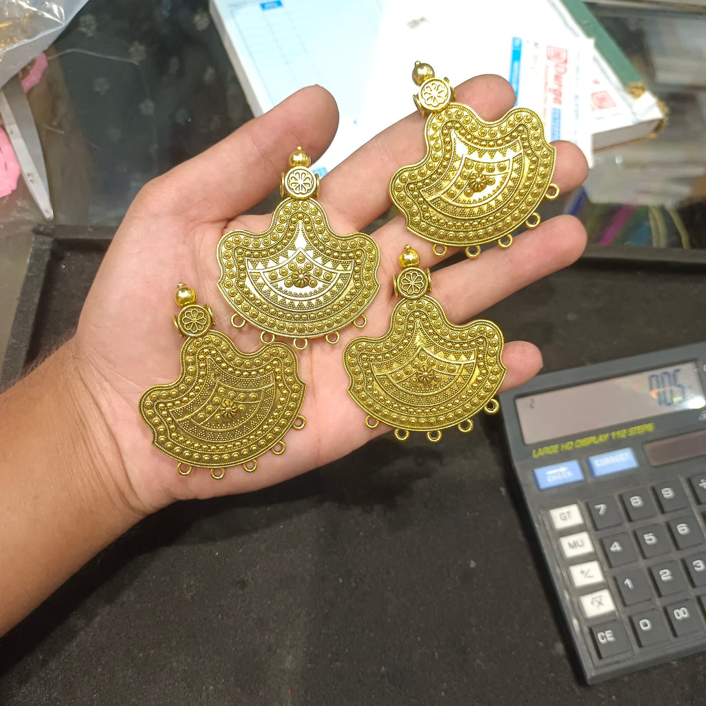 Antique pendants || 5 pcs pack  - 65 grams ||
