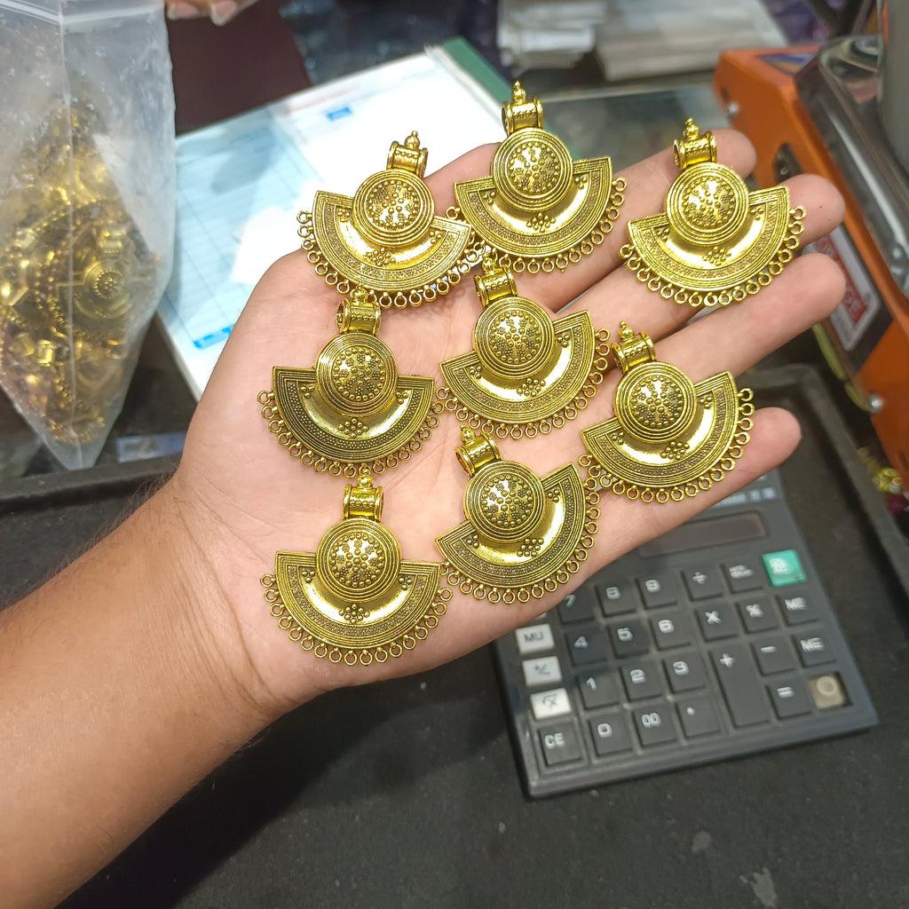 Antique pendants || 5 pcs pack - 30 grams ||