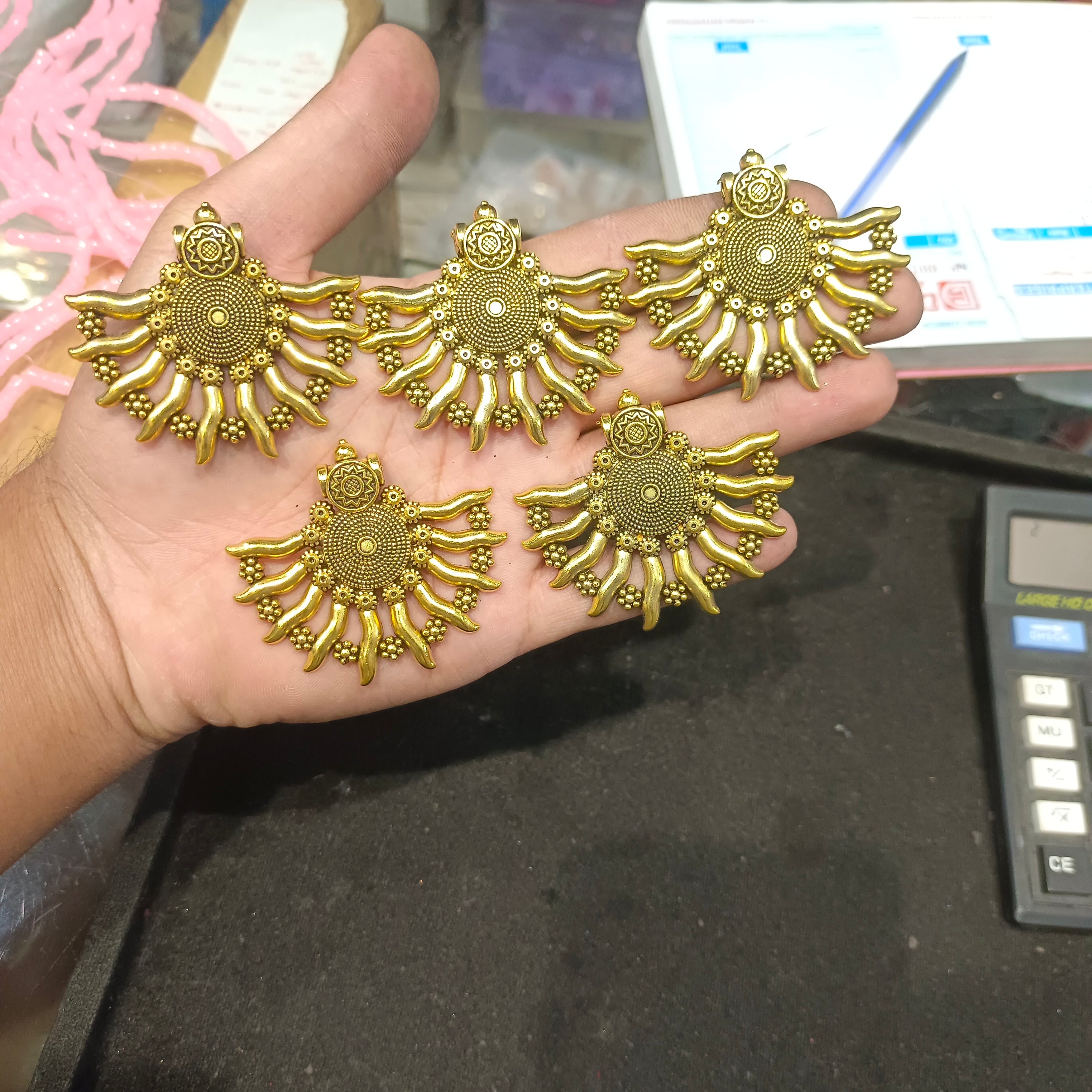 Antique pendants || 5 pcs pack - 50 grams ||