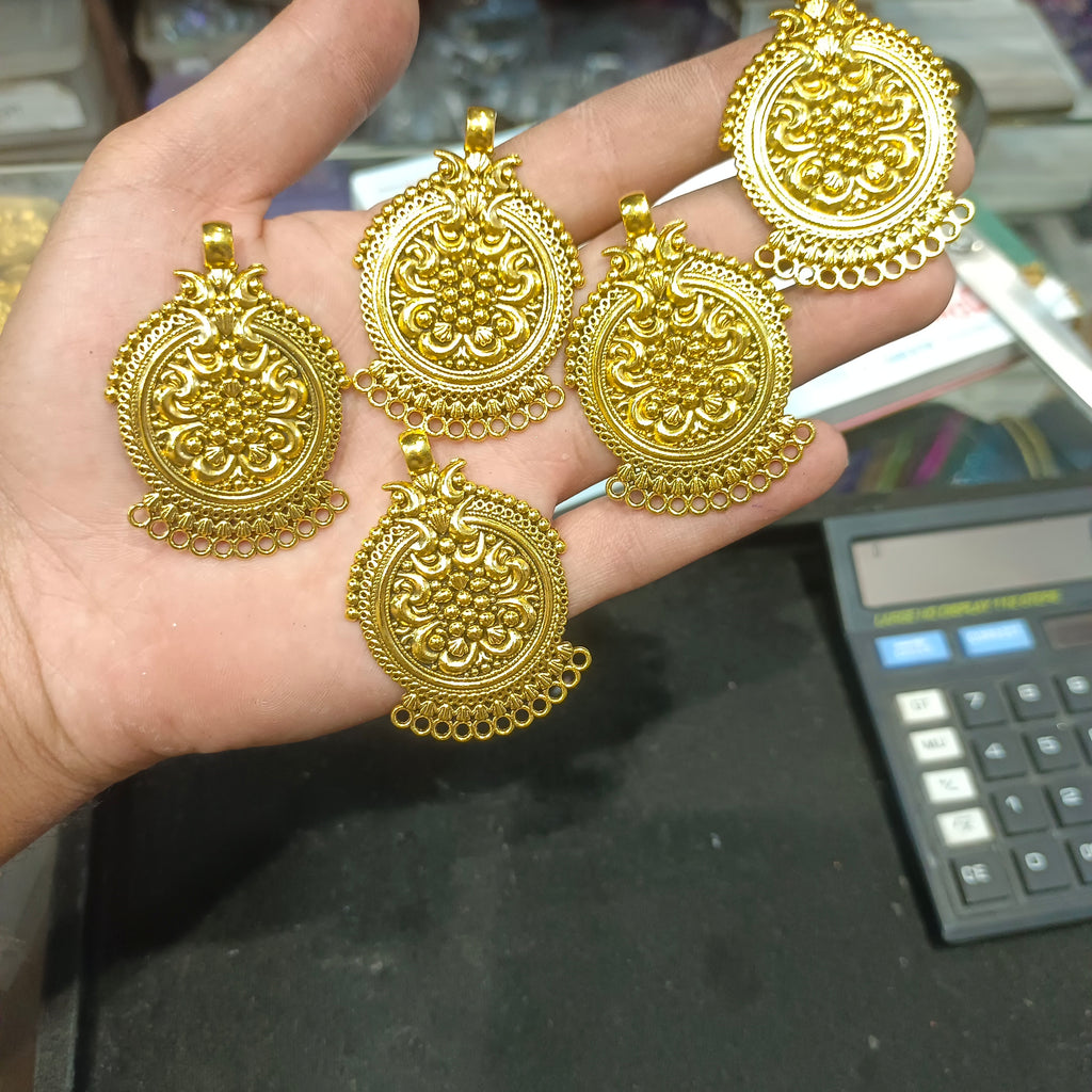 Antique pendants || 5 pcs pack - 40 grams ||