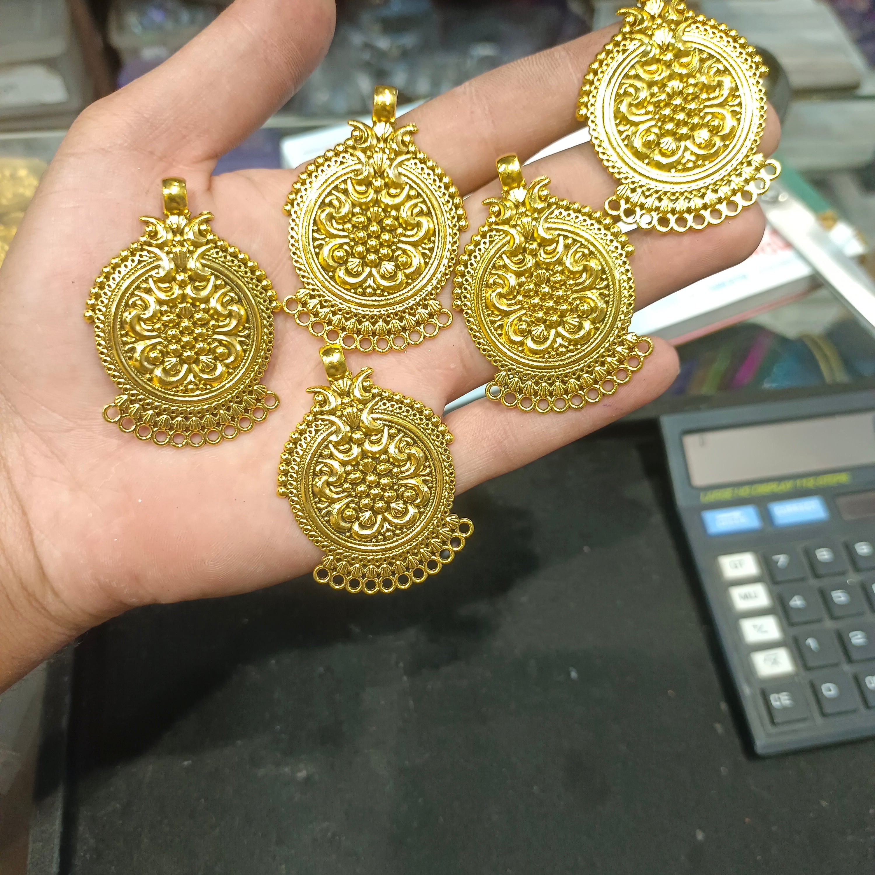 Antique pendants || 5 pcs pack - 40 grams ||