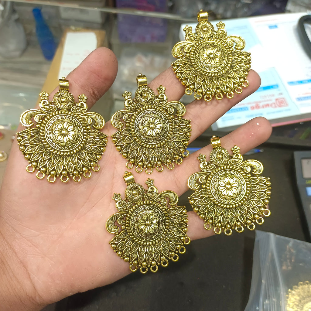 Antique pendants || 5 pcs pack - 68 grams ||