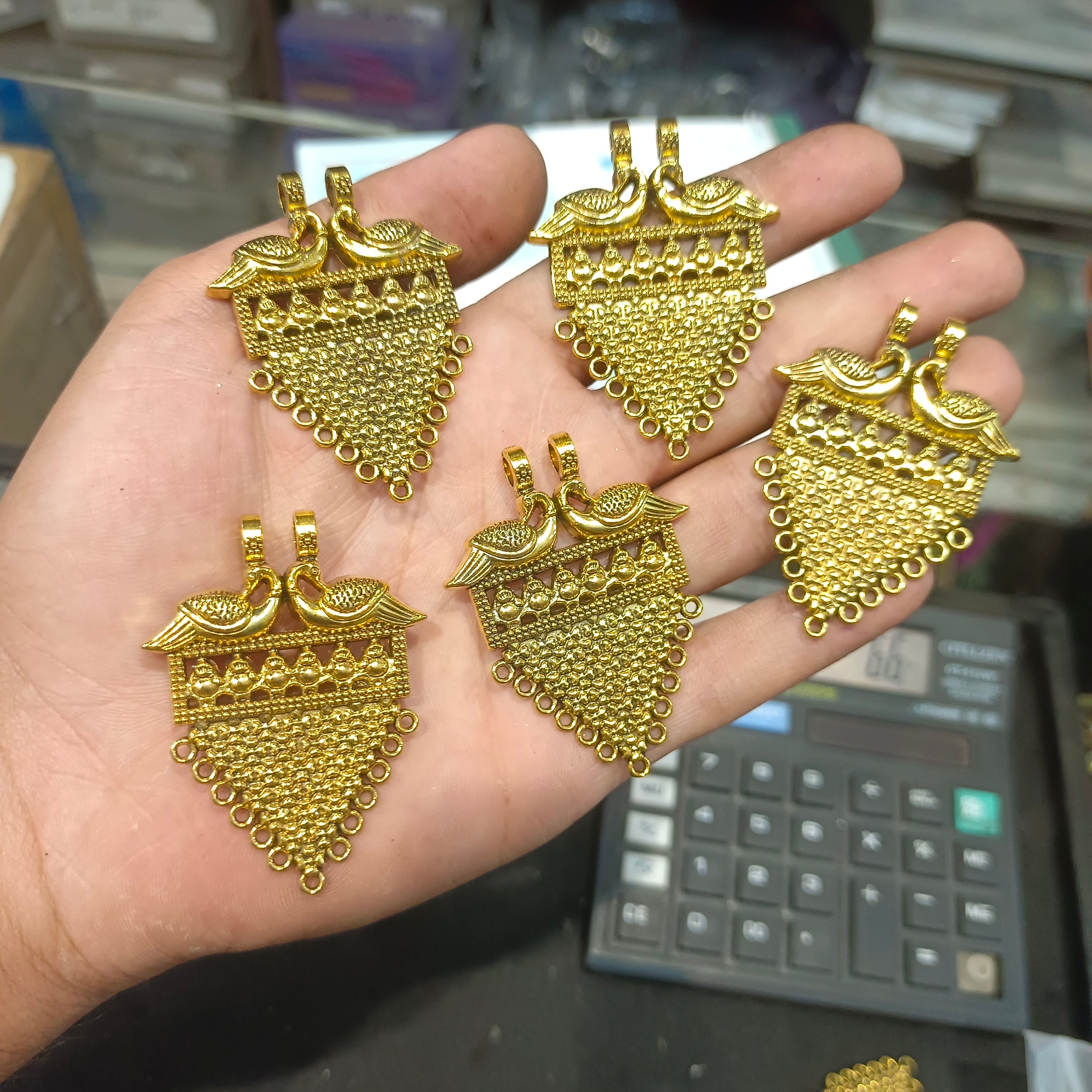 Antique pendants || 5 pcs pack - 44 grams ||