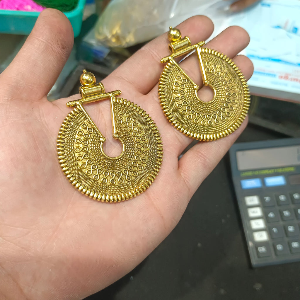 Antique pendants || 5 pcs pack - 82 grams ||