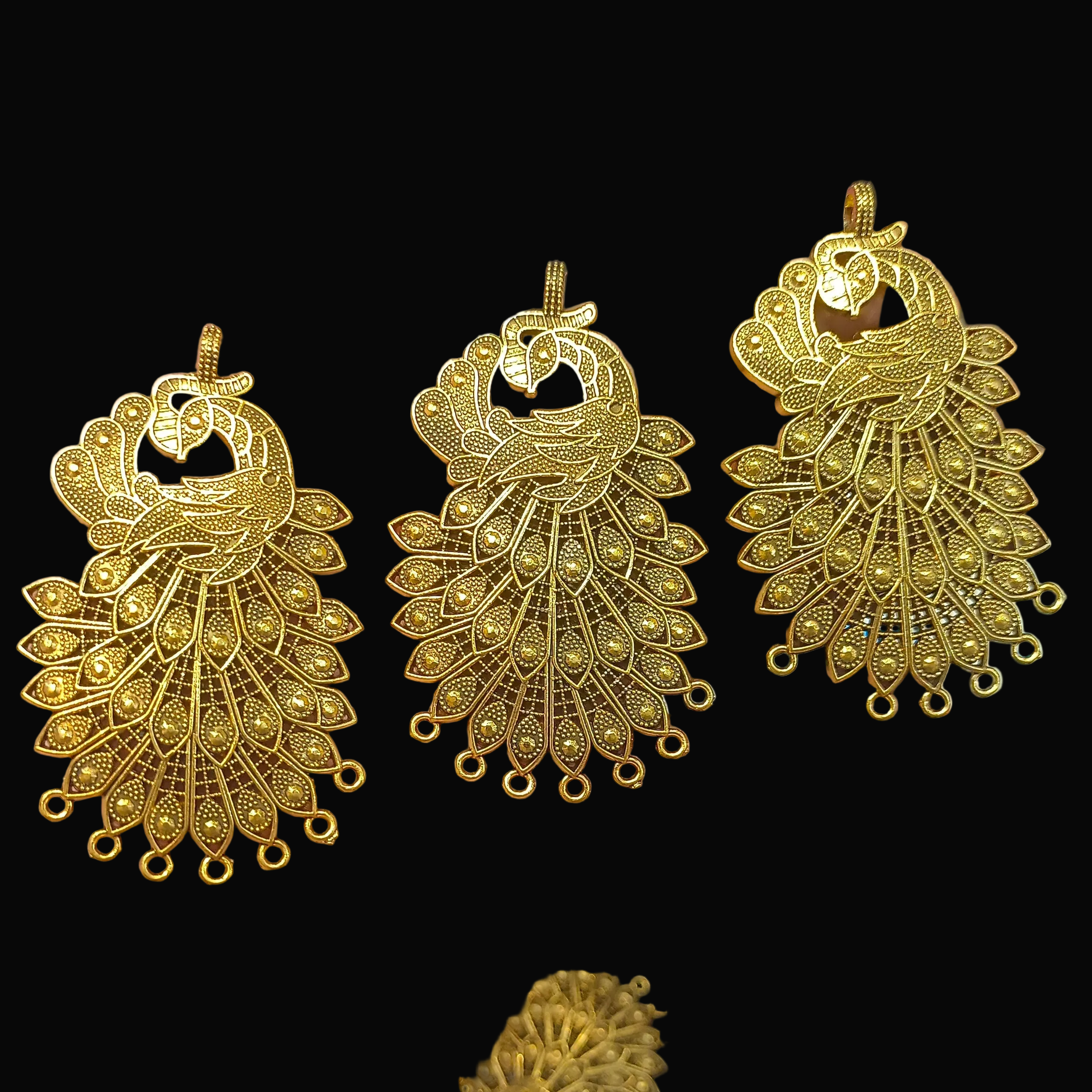 Antique pendants || 5 pcs pack - 89 gram ||