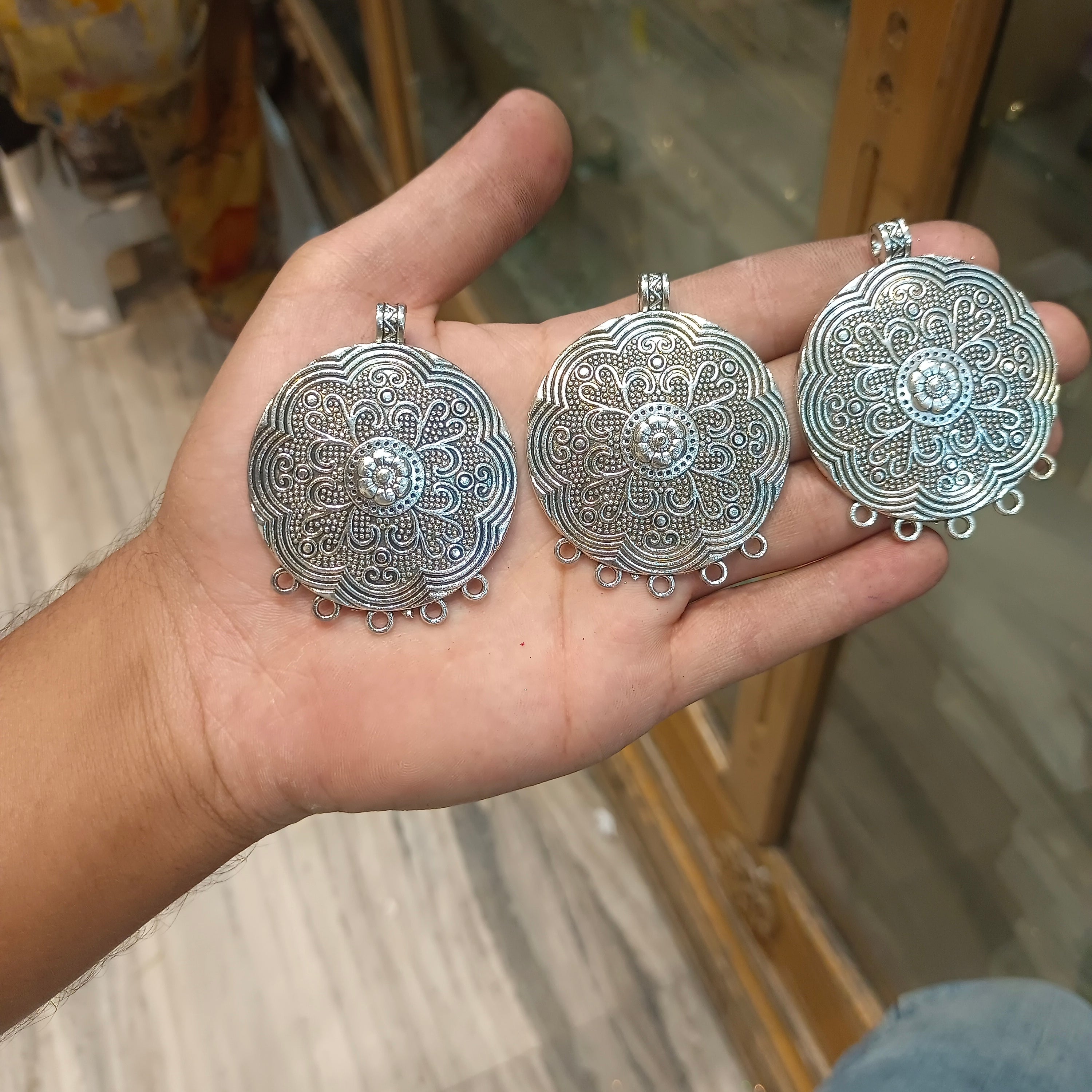 Antique pendants || 5 pcs pack - 70 gram ||