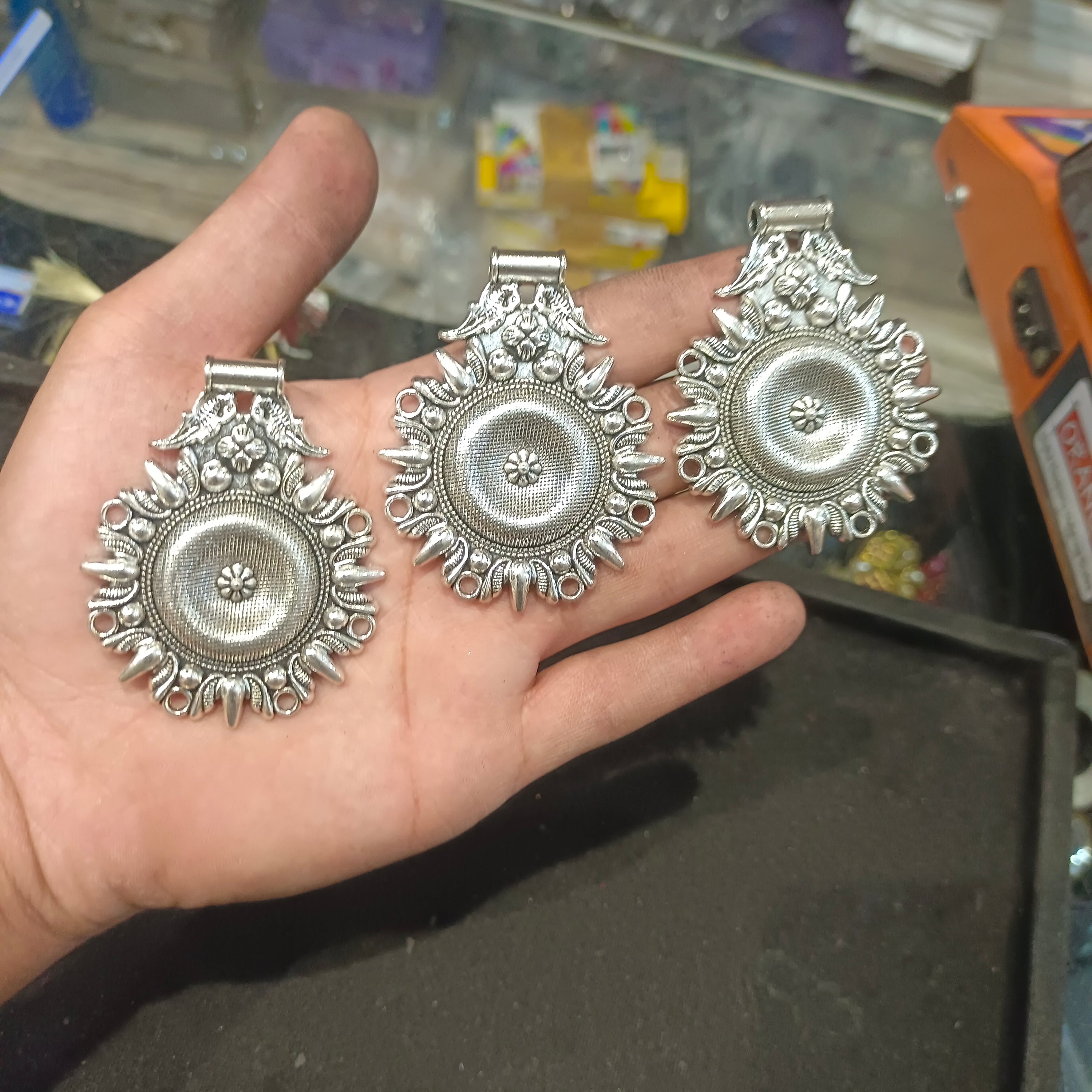 Antique pendants || 5 pcs pack - 95 grams ||