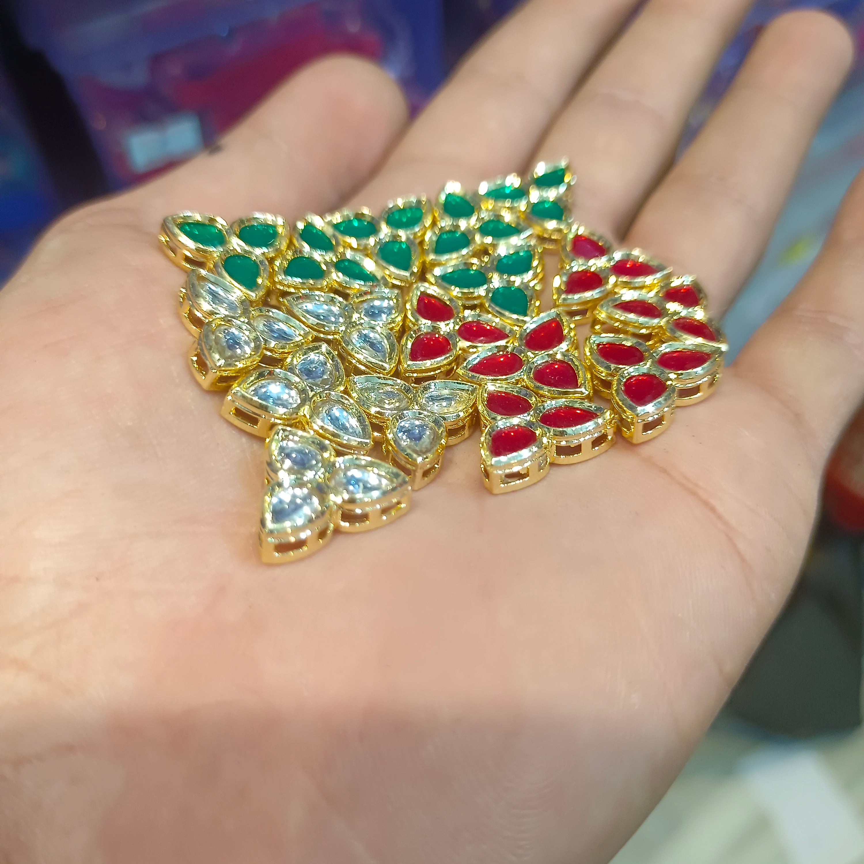 Triangle Kundan || 12 pcs packing || 3 colours available ||