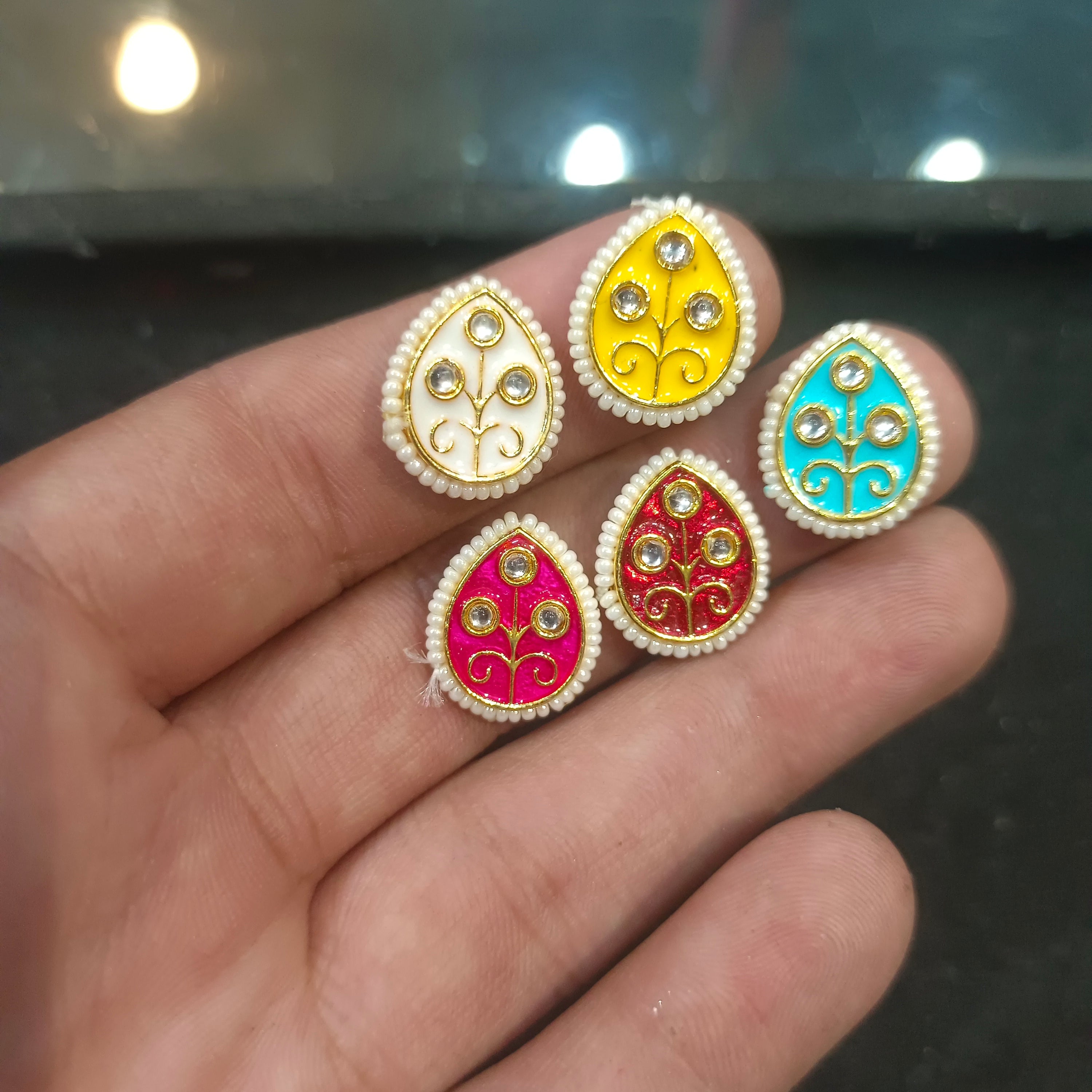 Meena kundan || 12 PCS PACK || 5 colours ||