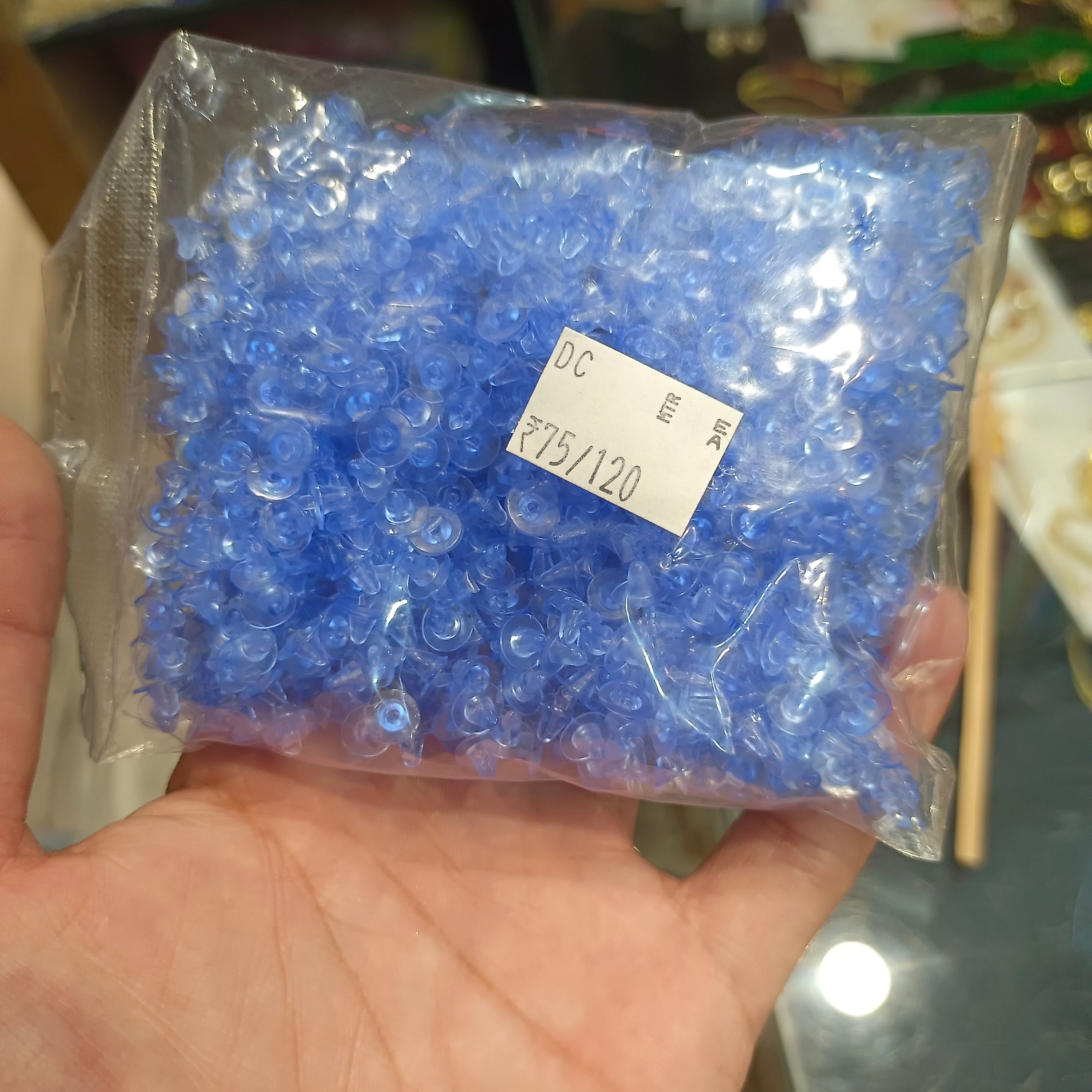 Small size rubber petch