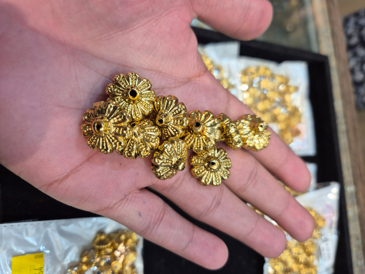 Brass balls||12 piece pack||
