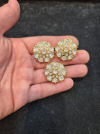 Polki Kundan||1 piece and 6 pieces pack||