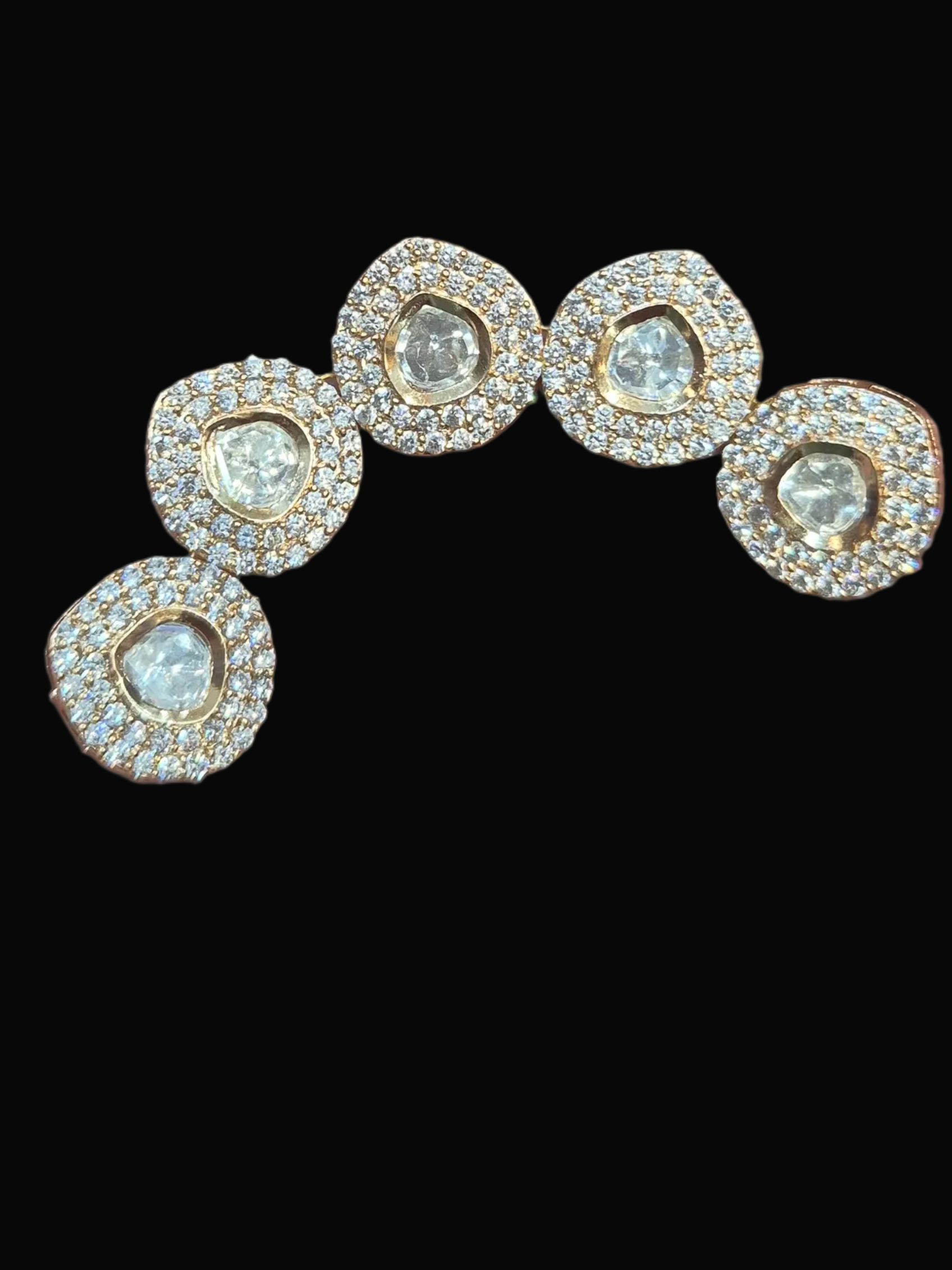Polki Kundan||1 piece and 6 pieces pack||