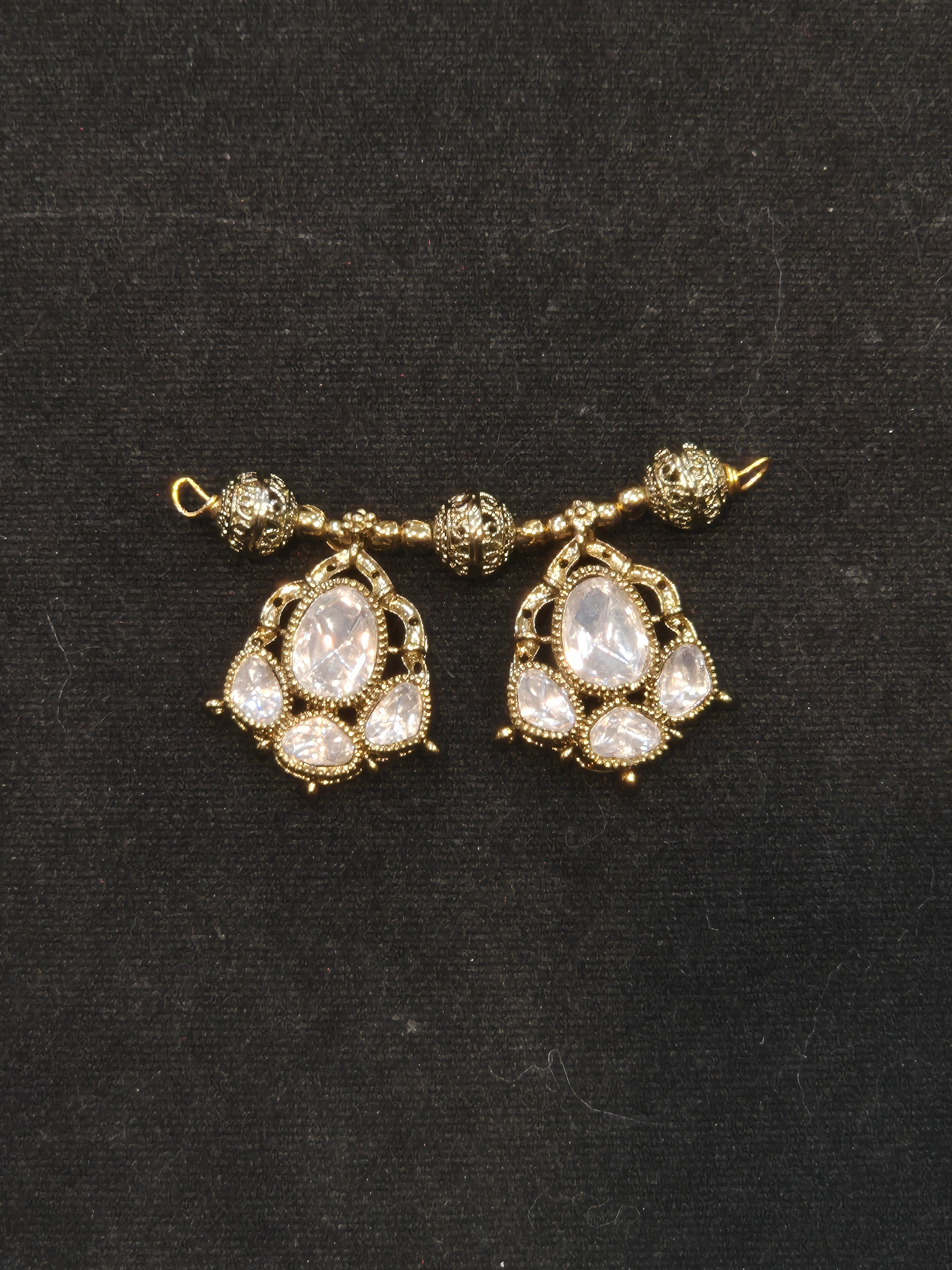 ||Premium victorian pendant||1 piece and 3 piece pack||