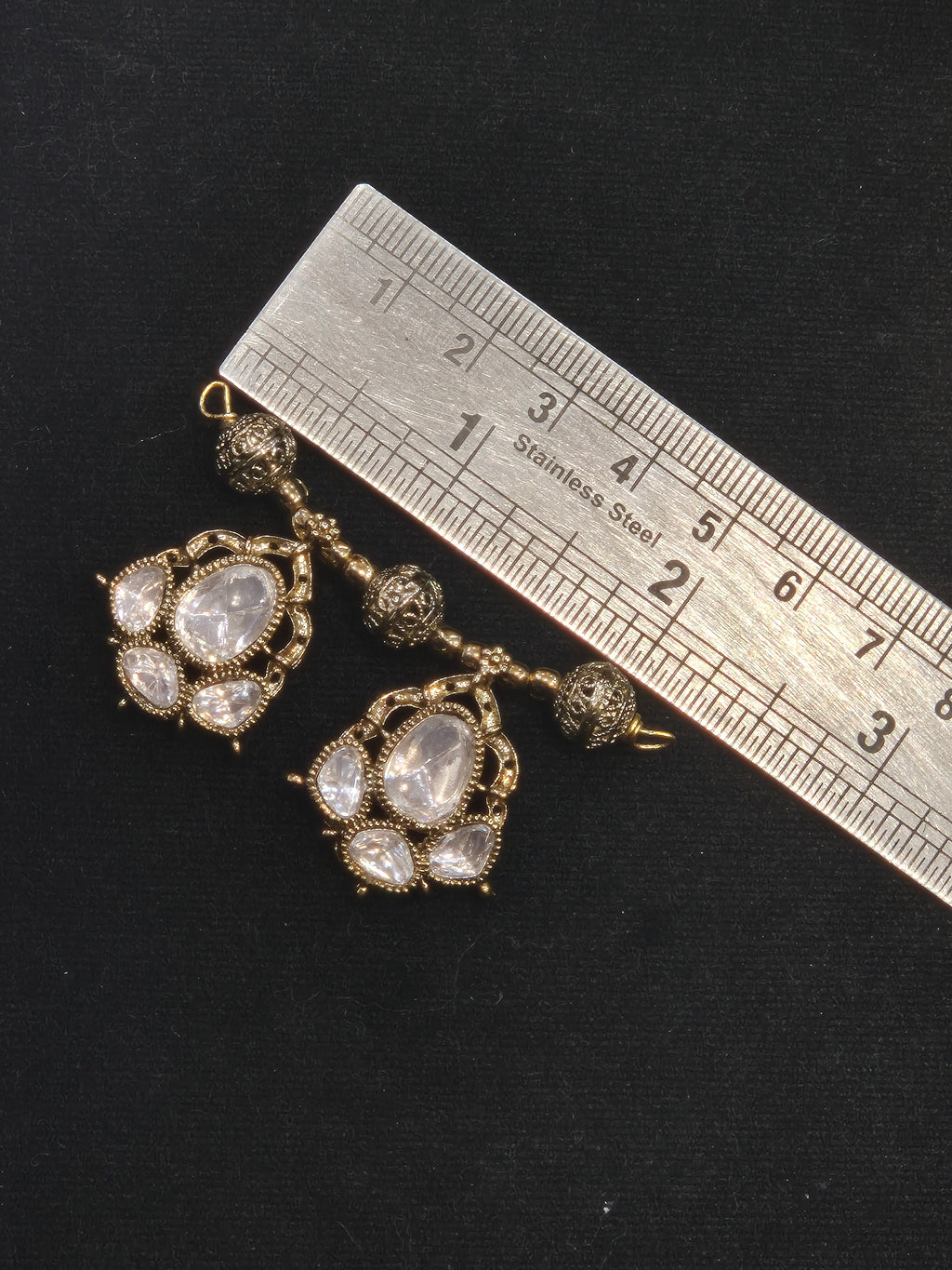 ||Premium victorian pendant||1 piece and 3 piece pack||