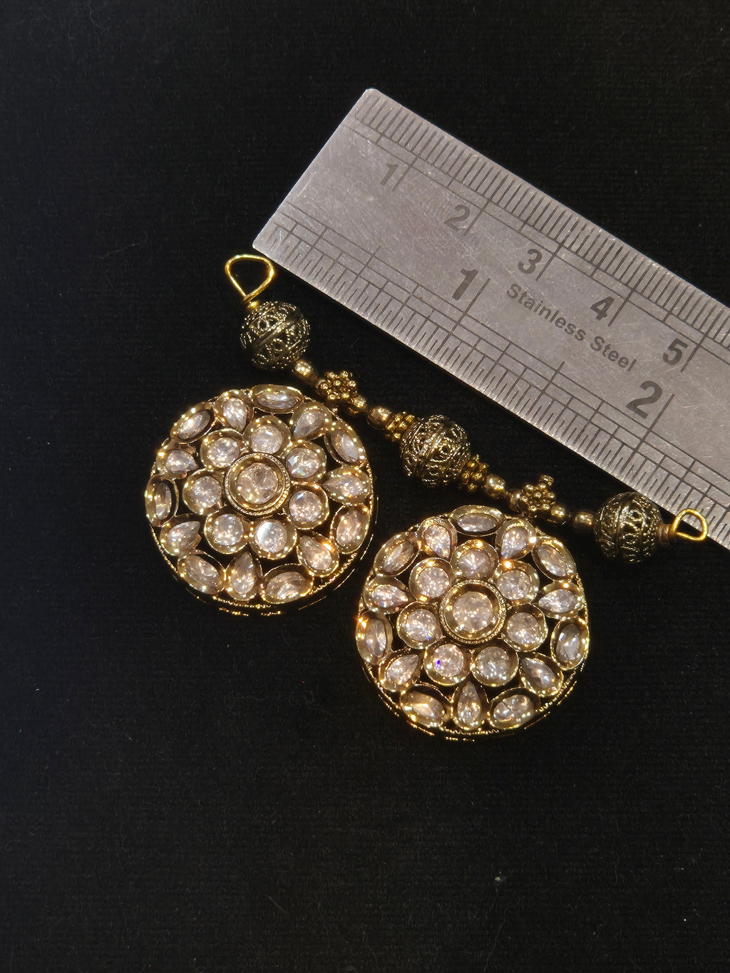 ||Premium Victorian pendants|| 1 piece and 3 piece pack||