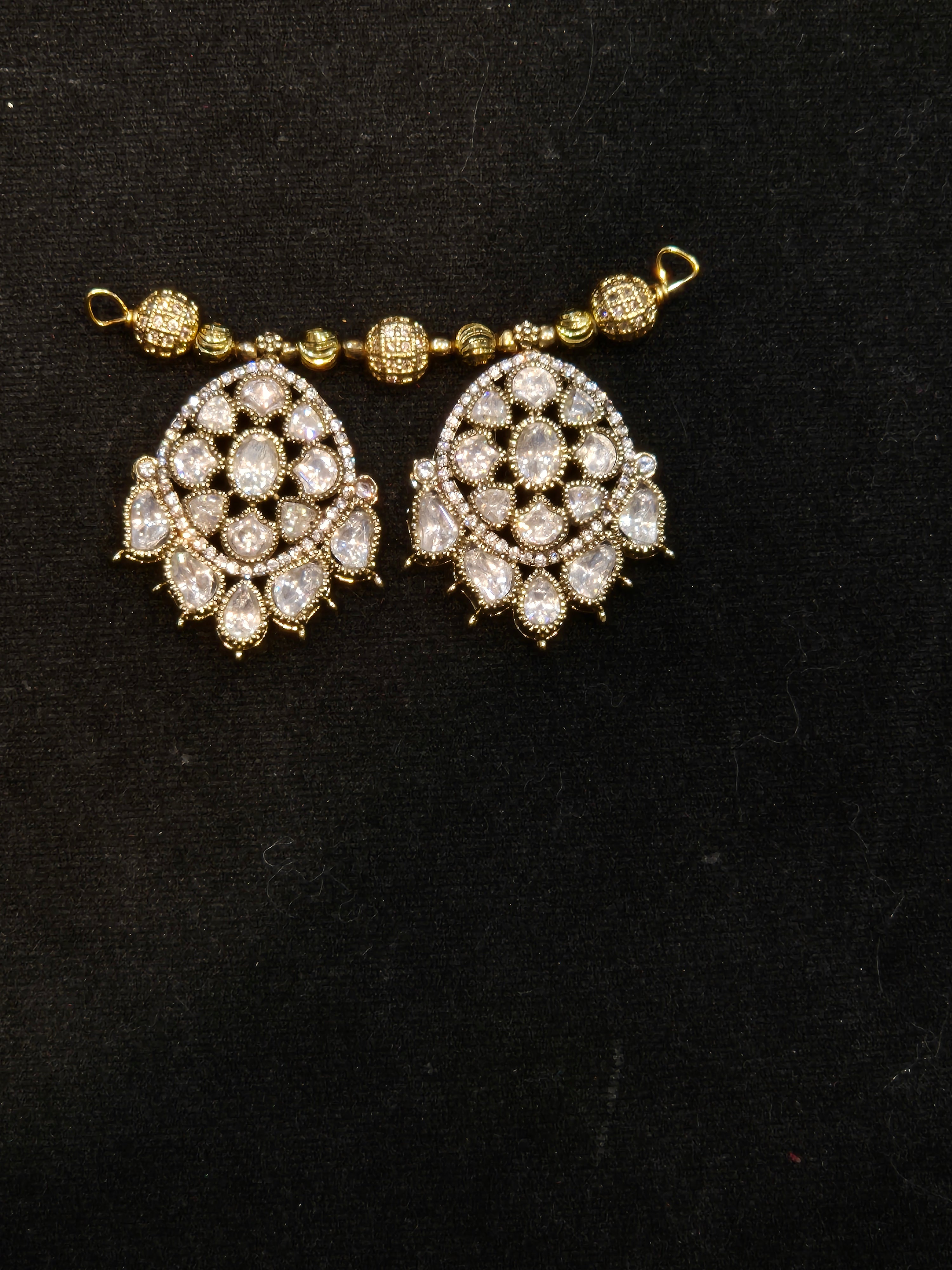 ||Premium victorian pendant||1 piece and 3 piece pack||