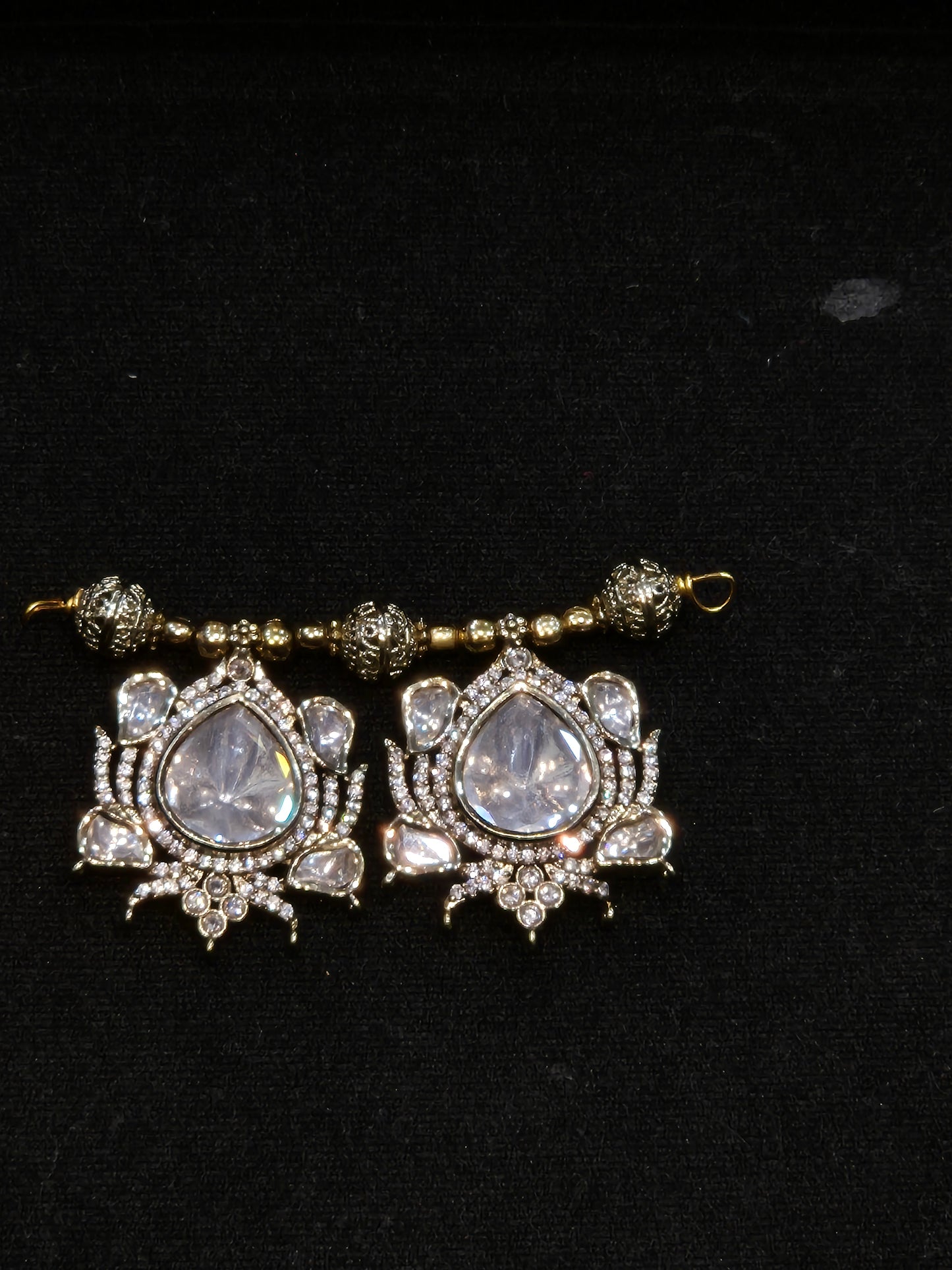 ||Premium victorian pendant||1 piece and 3 piece pack||