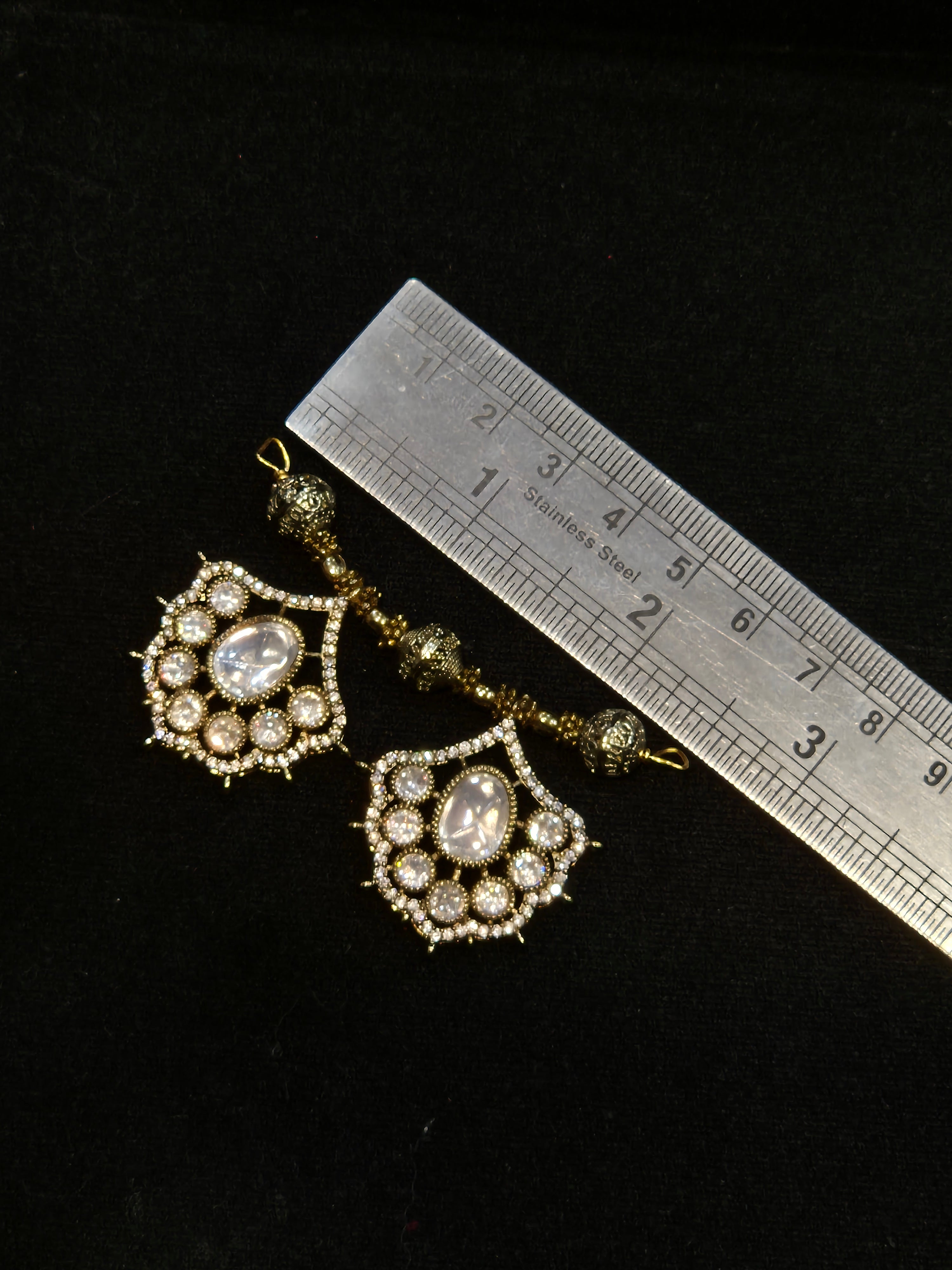 ||Premium victorian pendant||1 piece and 3 piece pack||