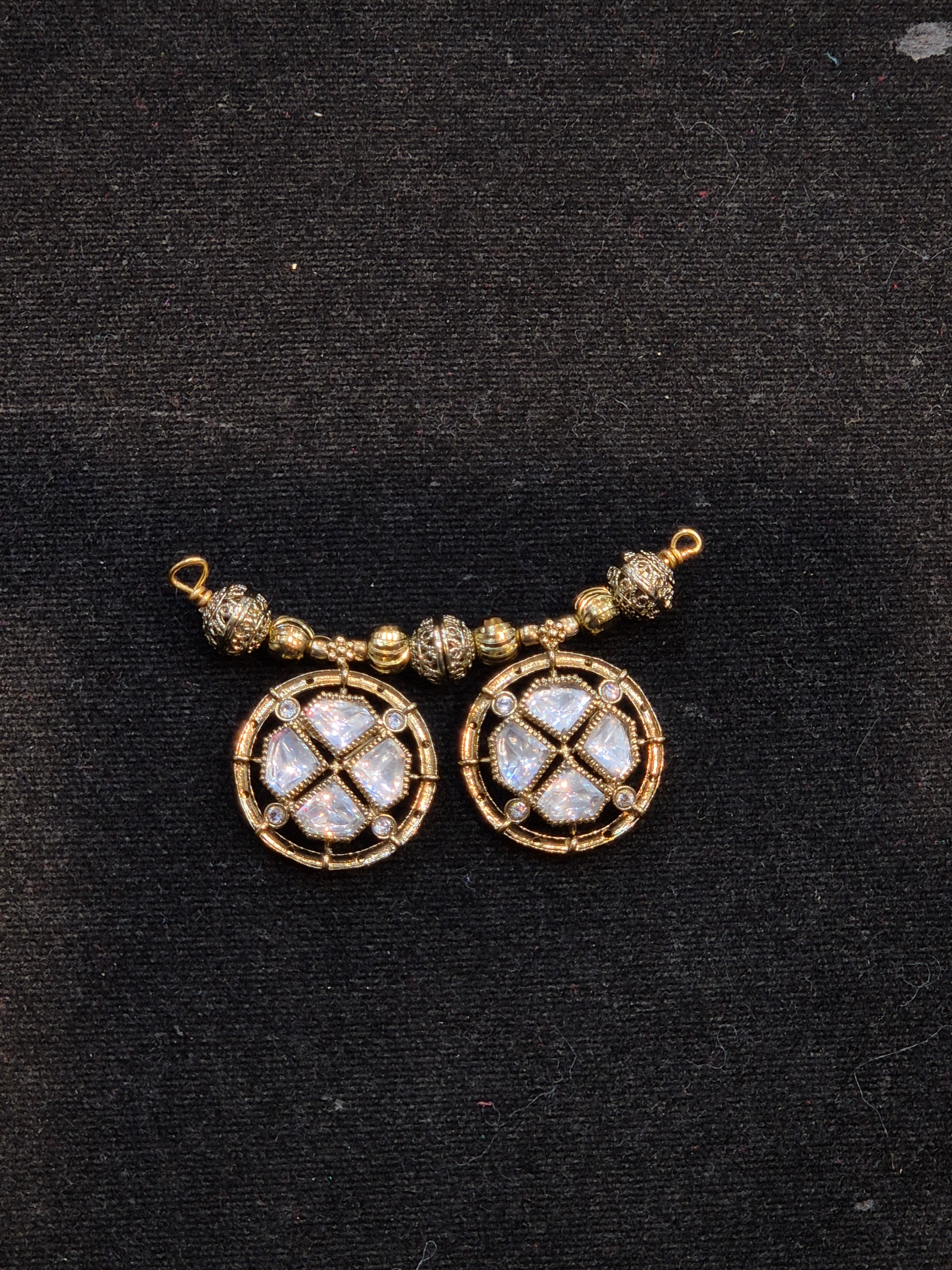 ||Premium victorian pendant|| 1 piece and 3 piece pack||