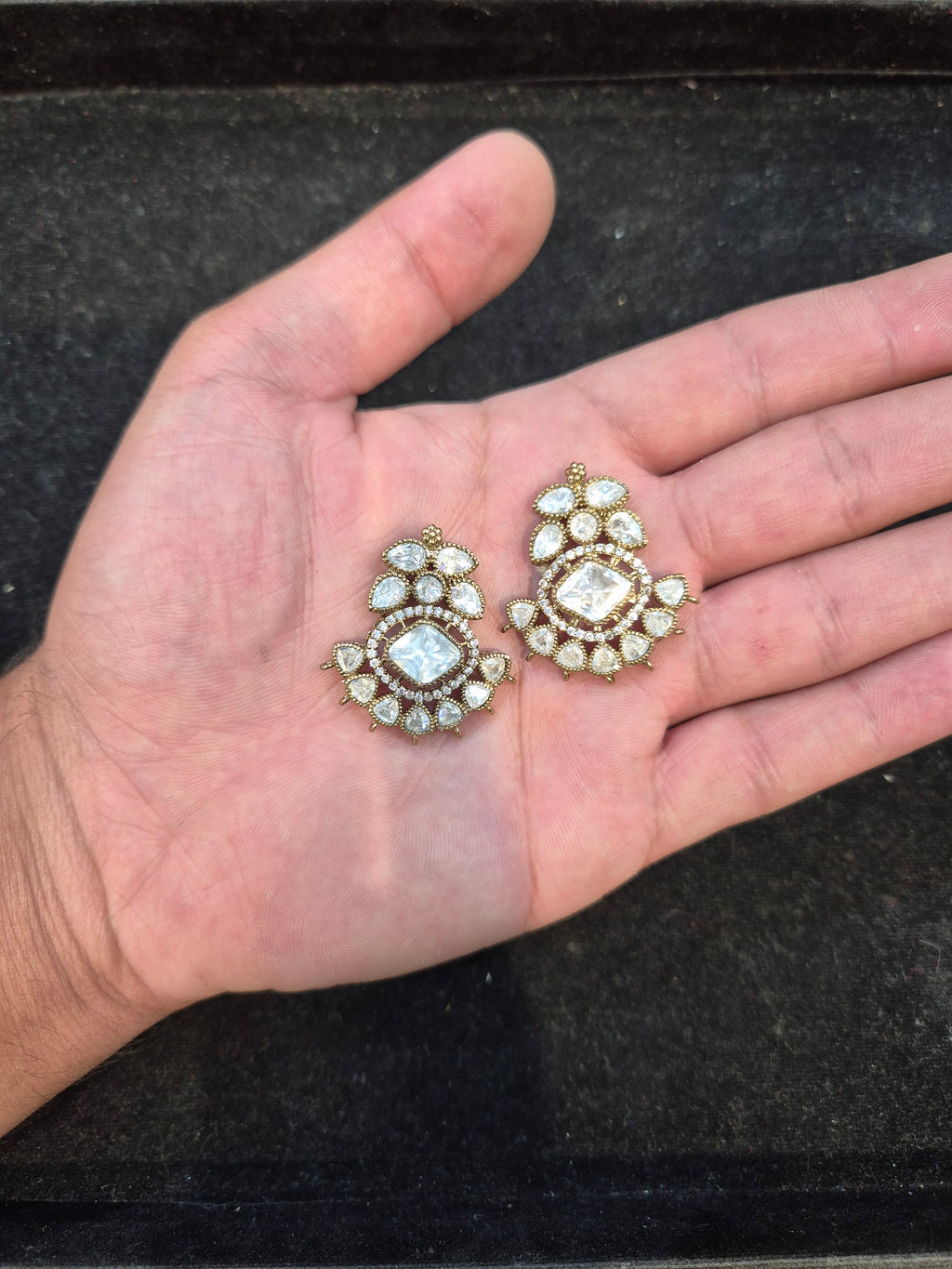 Victorian pendant||1 piece and 6 pieces pack||