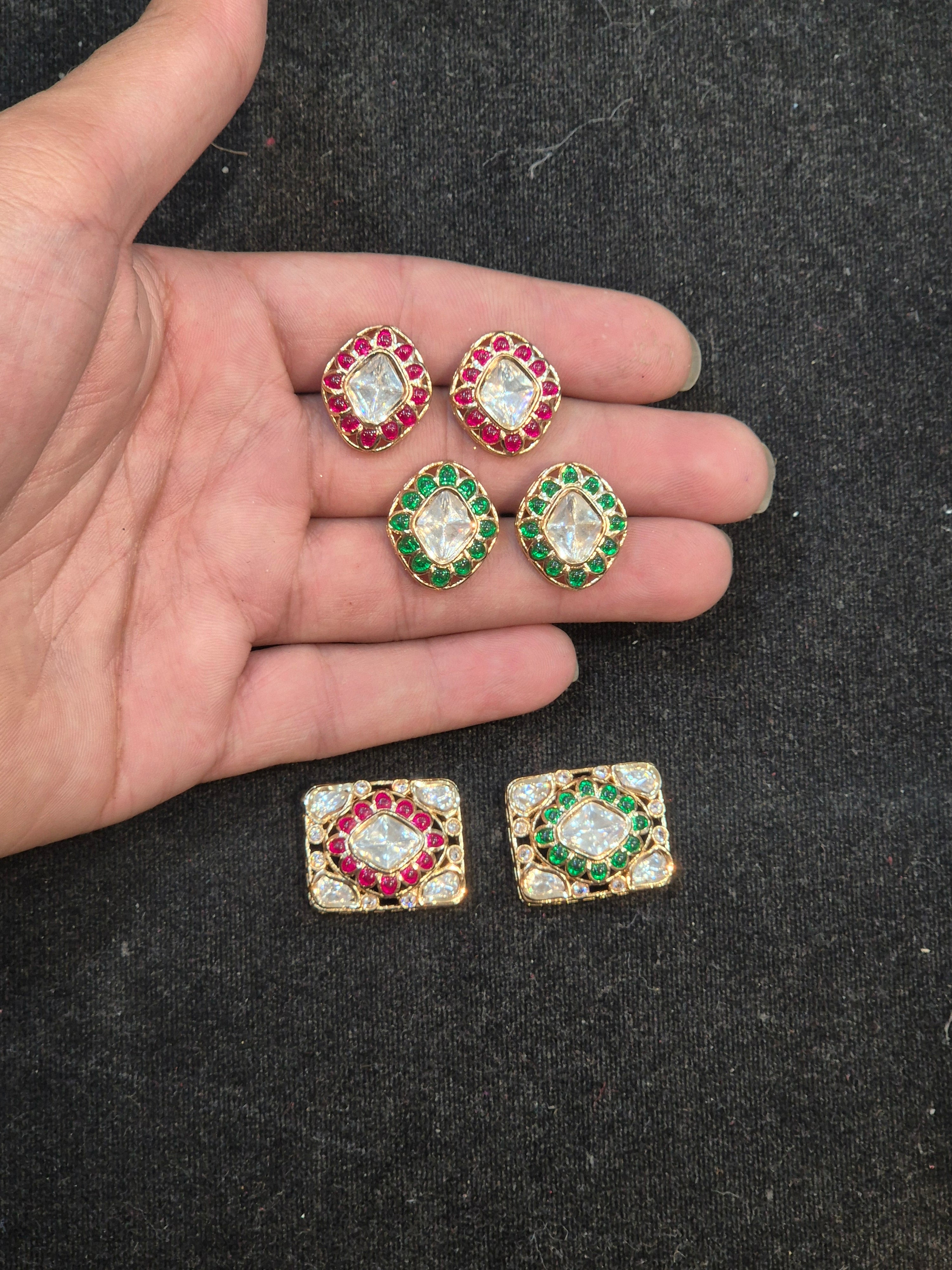 Moissanite pendant set||1 piece pack||