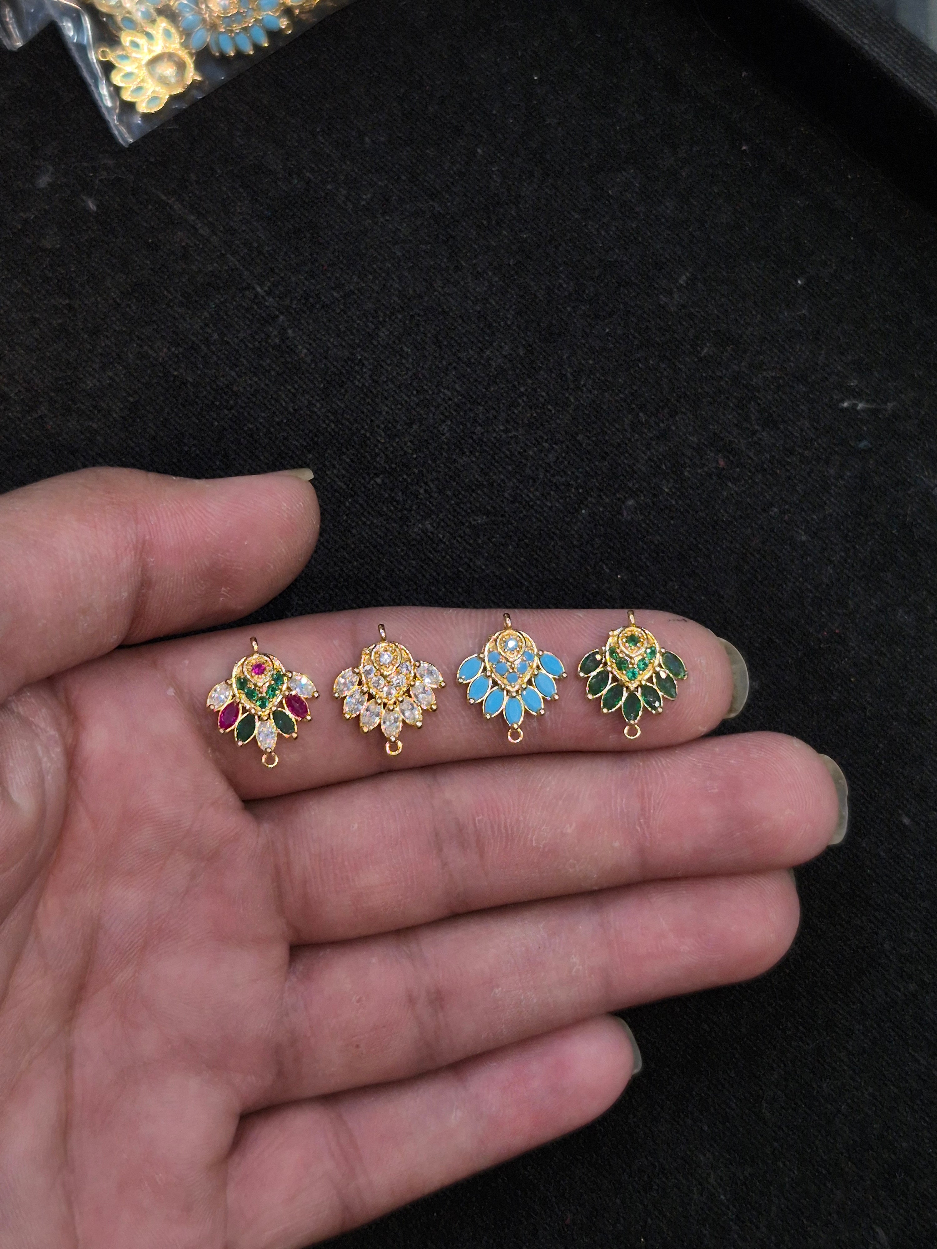 Ad brass Kundan || 1 piece and || 6 pieces pack ||