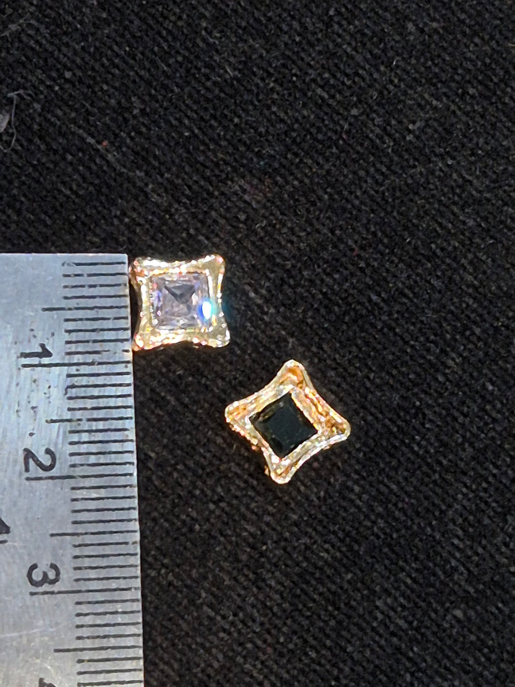 Ad brass Kundan||1 piece and|| 6 pieces pack||