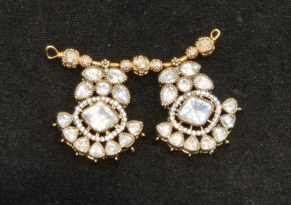 ||Premium victorian pendant|| 1 piece and 3 piece pack||