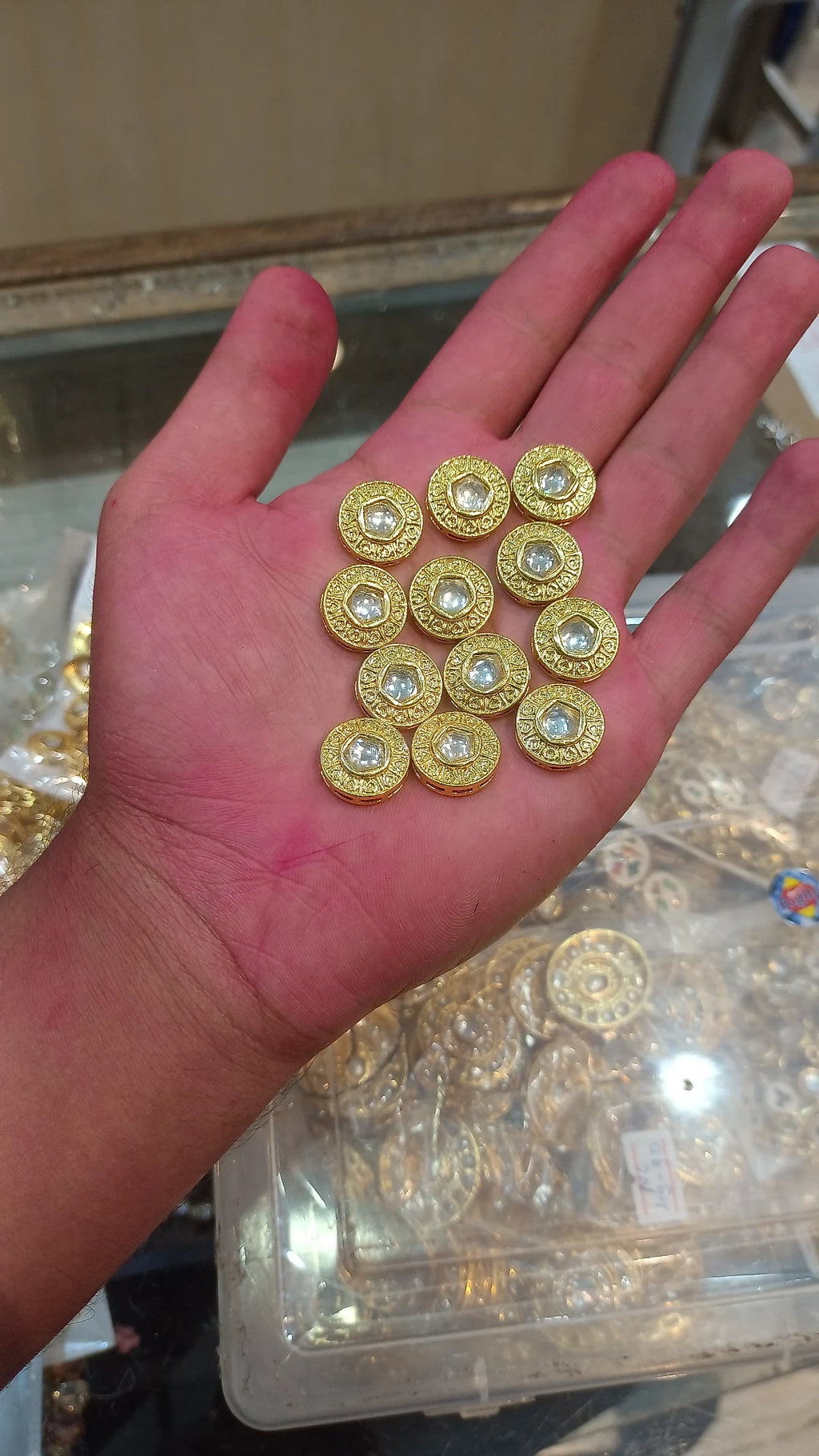 Premium golden foil kundan || 6 pcs - 12 pcs pack || anti tarnish ||