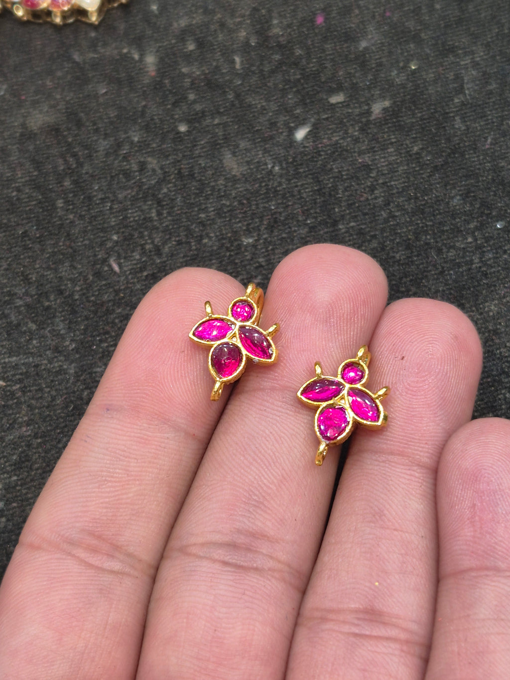 Jadau earcufs  || 8 stones || 1 pair pack