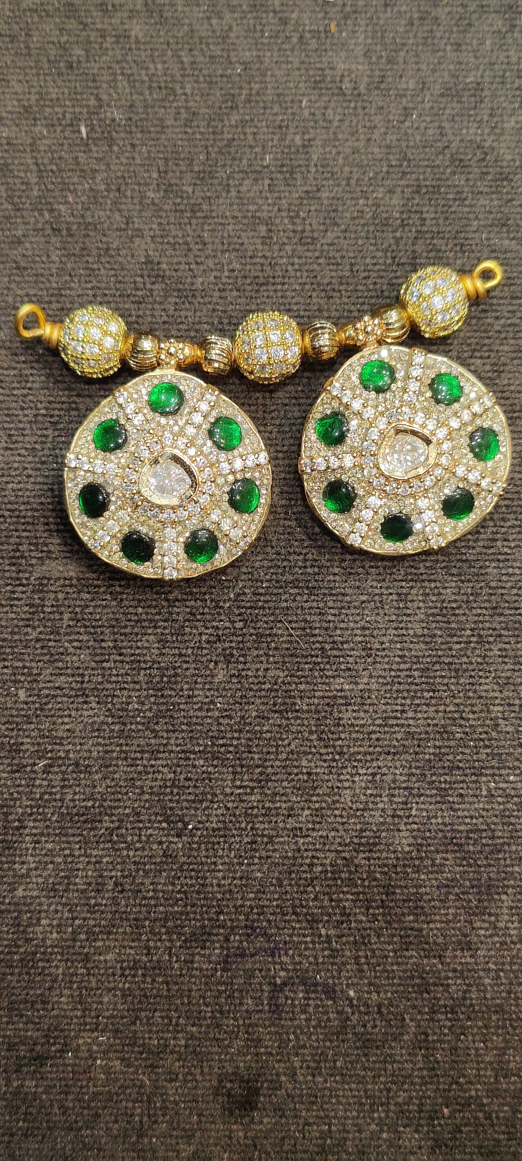 Rajwadi pendent