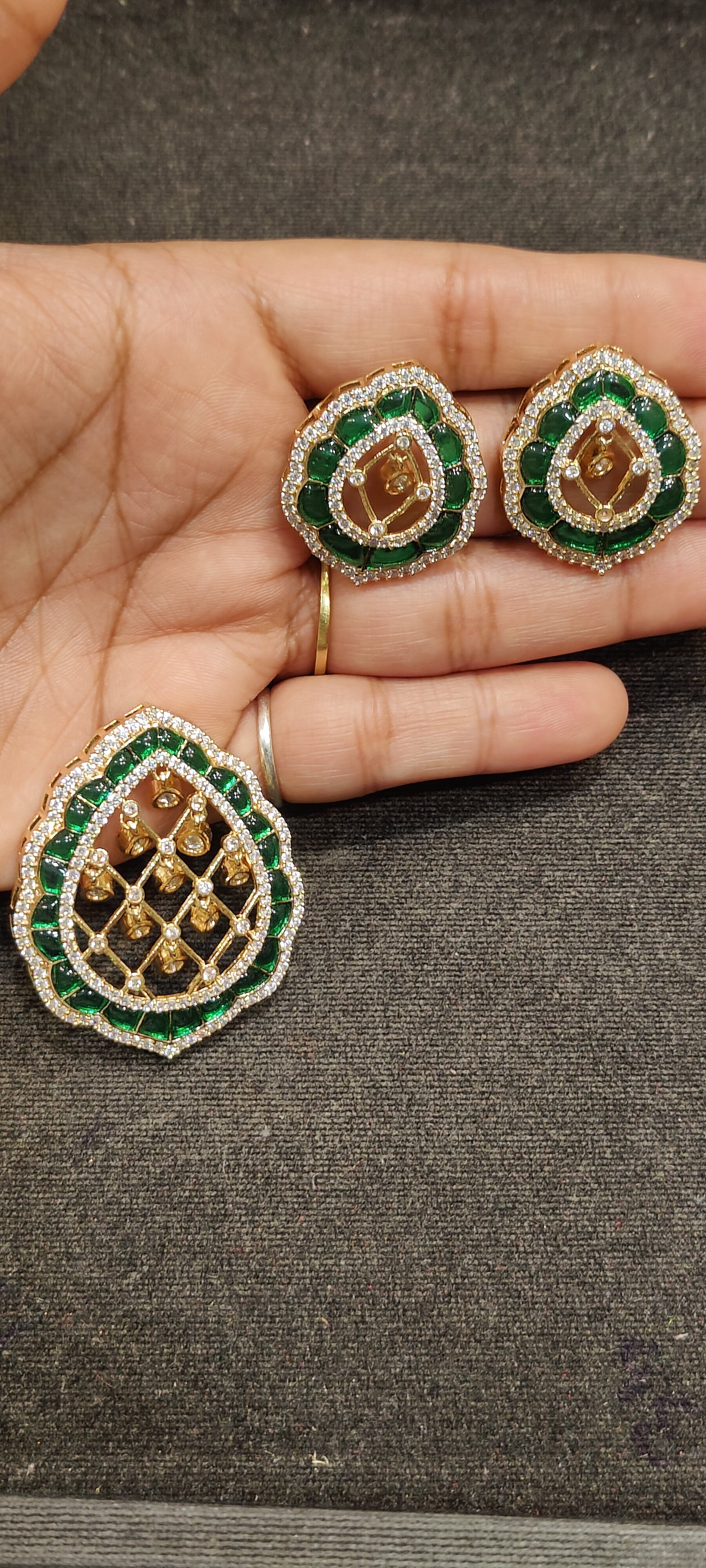Pendant earing set || 1 set packing