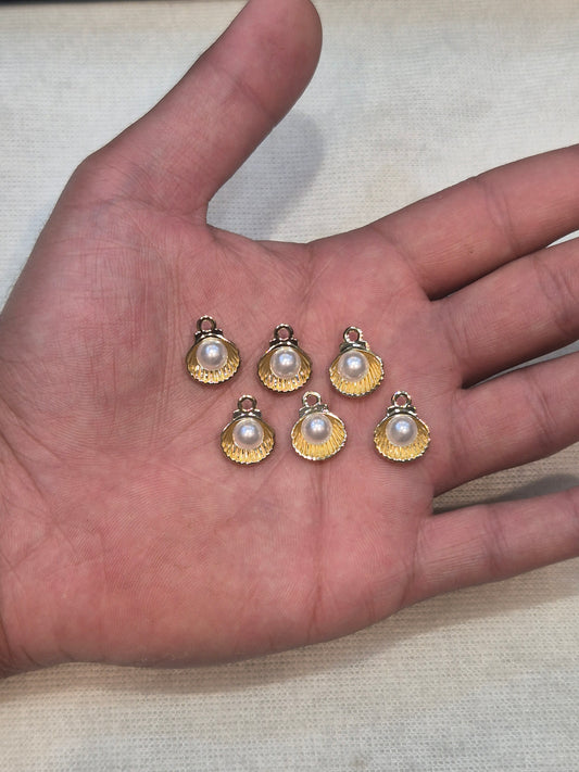 Shell charms || 6 piece pack ||