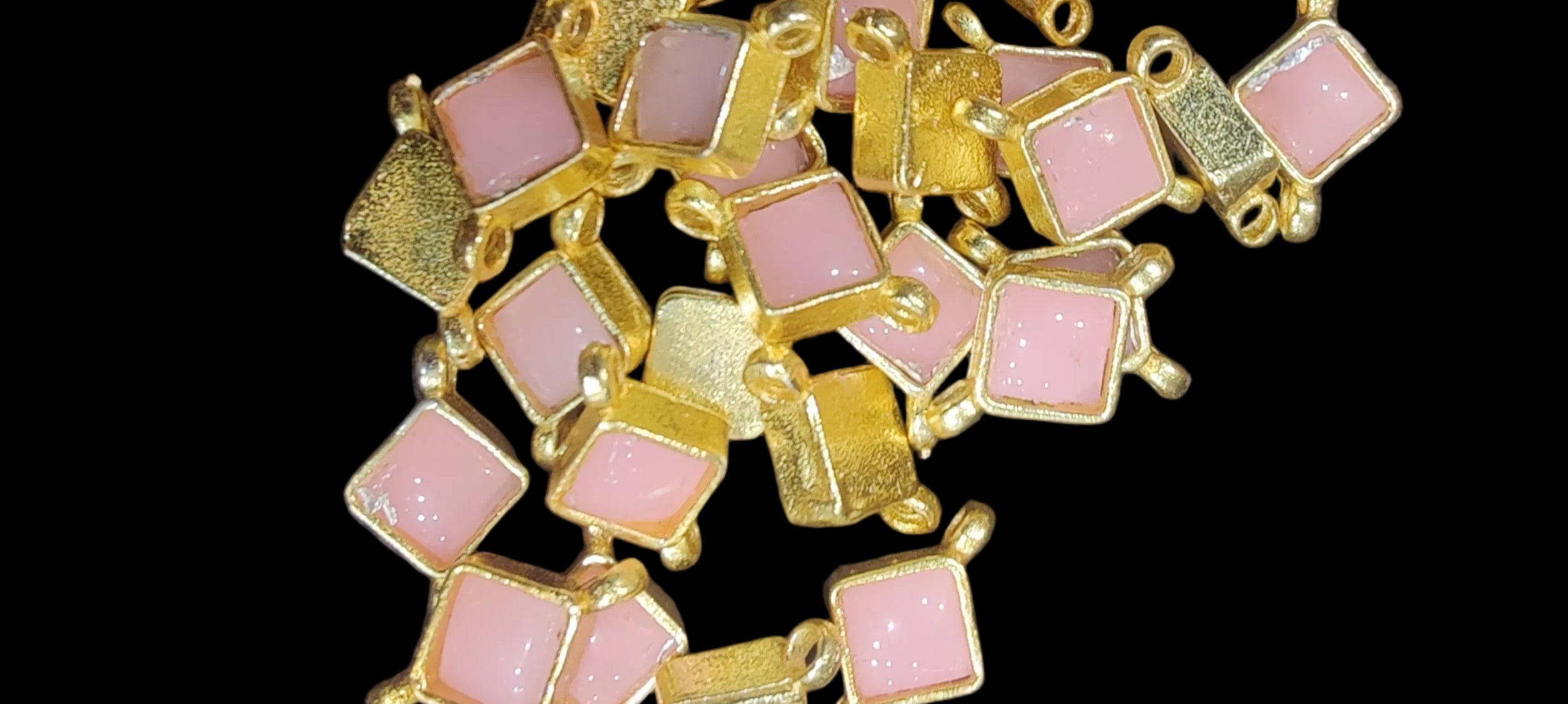Single Stone Jadau Kundan||12 piece packing & 100 piece packing