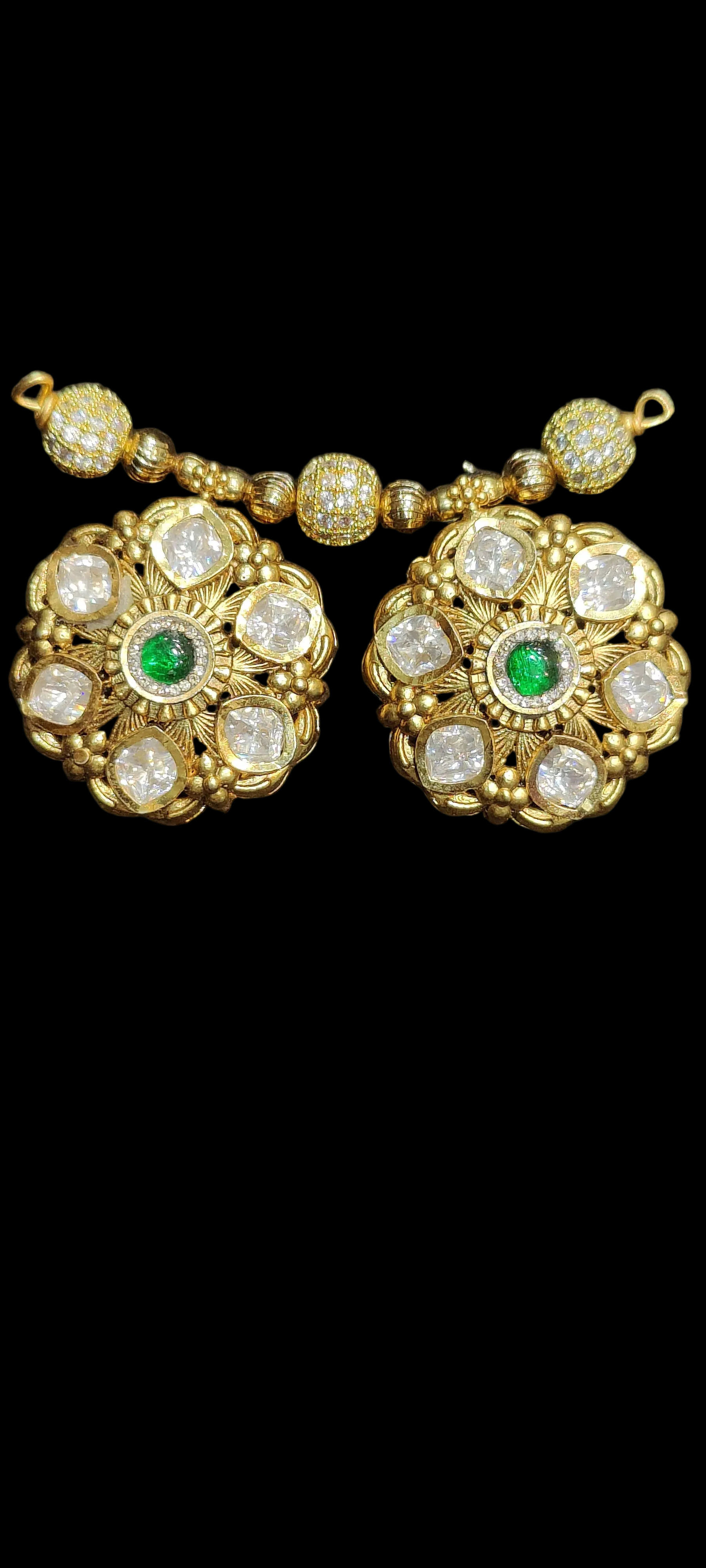 Rajwadi pendent