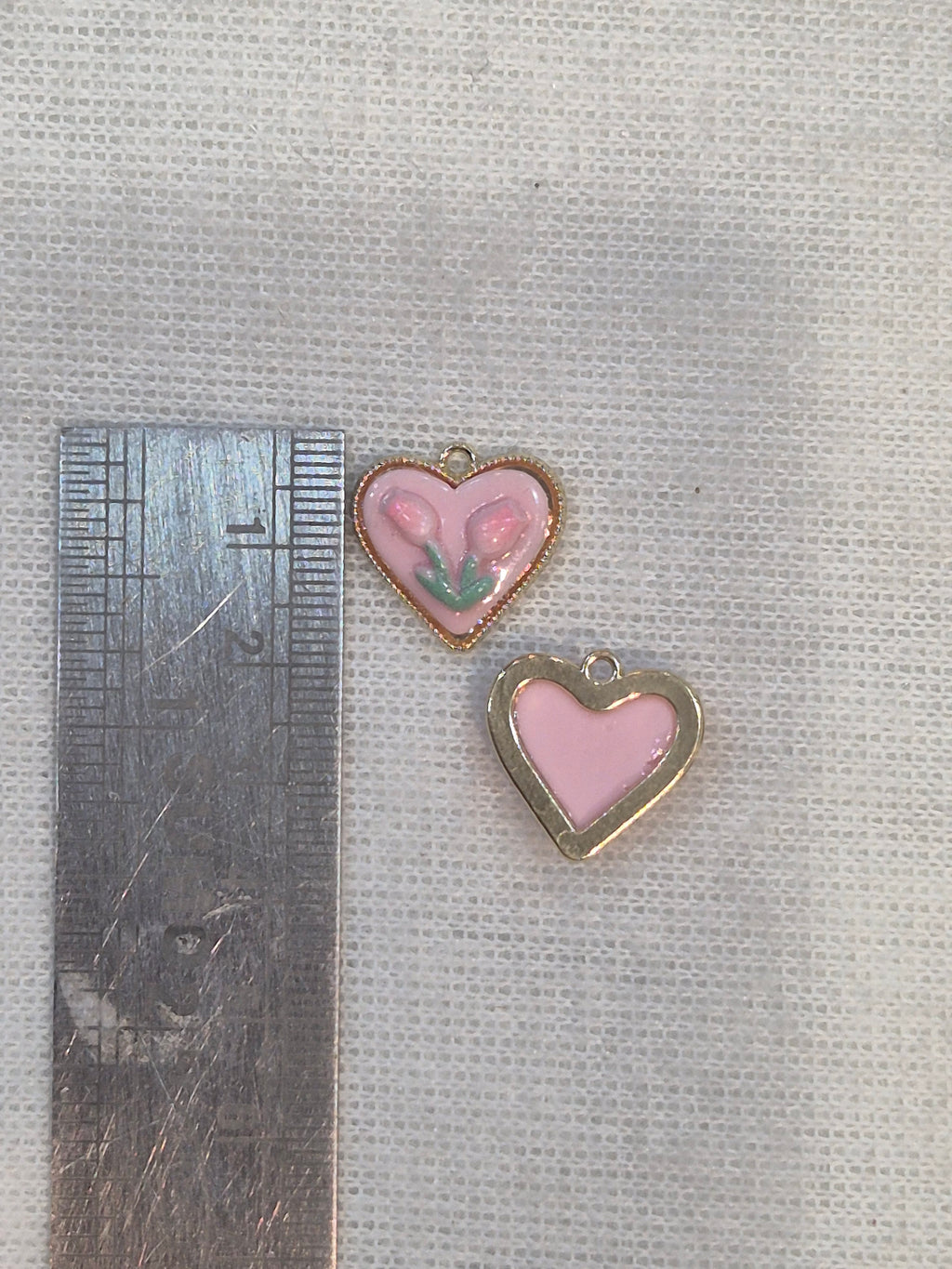 Tulip heart charm || 6 piece pack ||