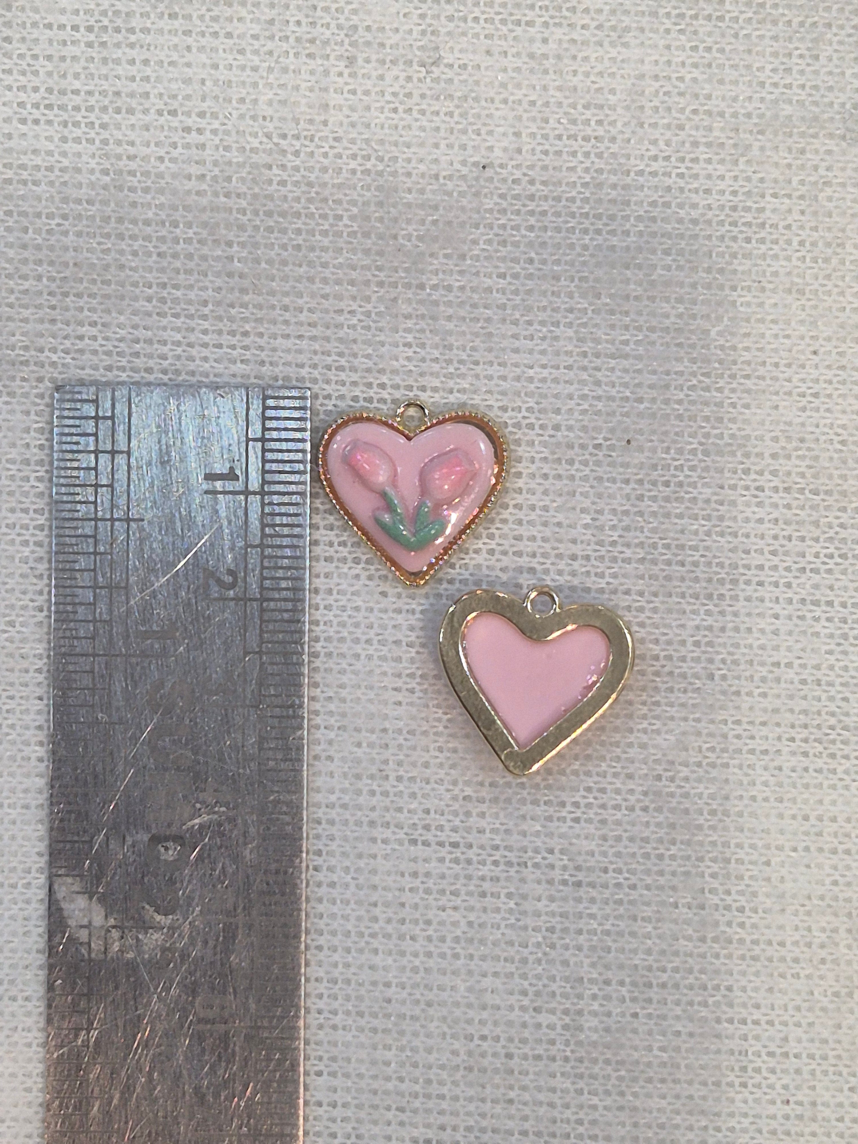 Tulip heart charm || 6 piece pack ||