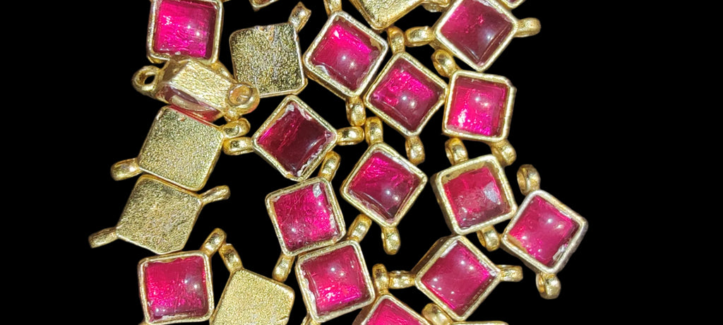 Single Stone Jadau Kundan||12 piece packing & 100 piece packing
