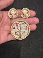 Pendant earring set