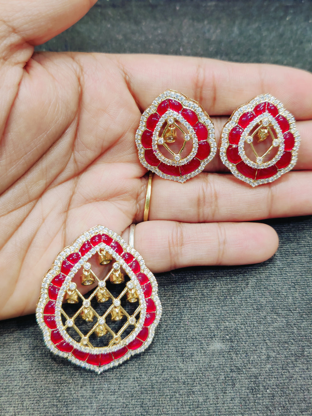 Pendant earring set ||1 set packing