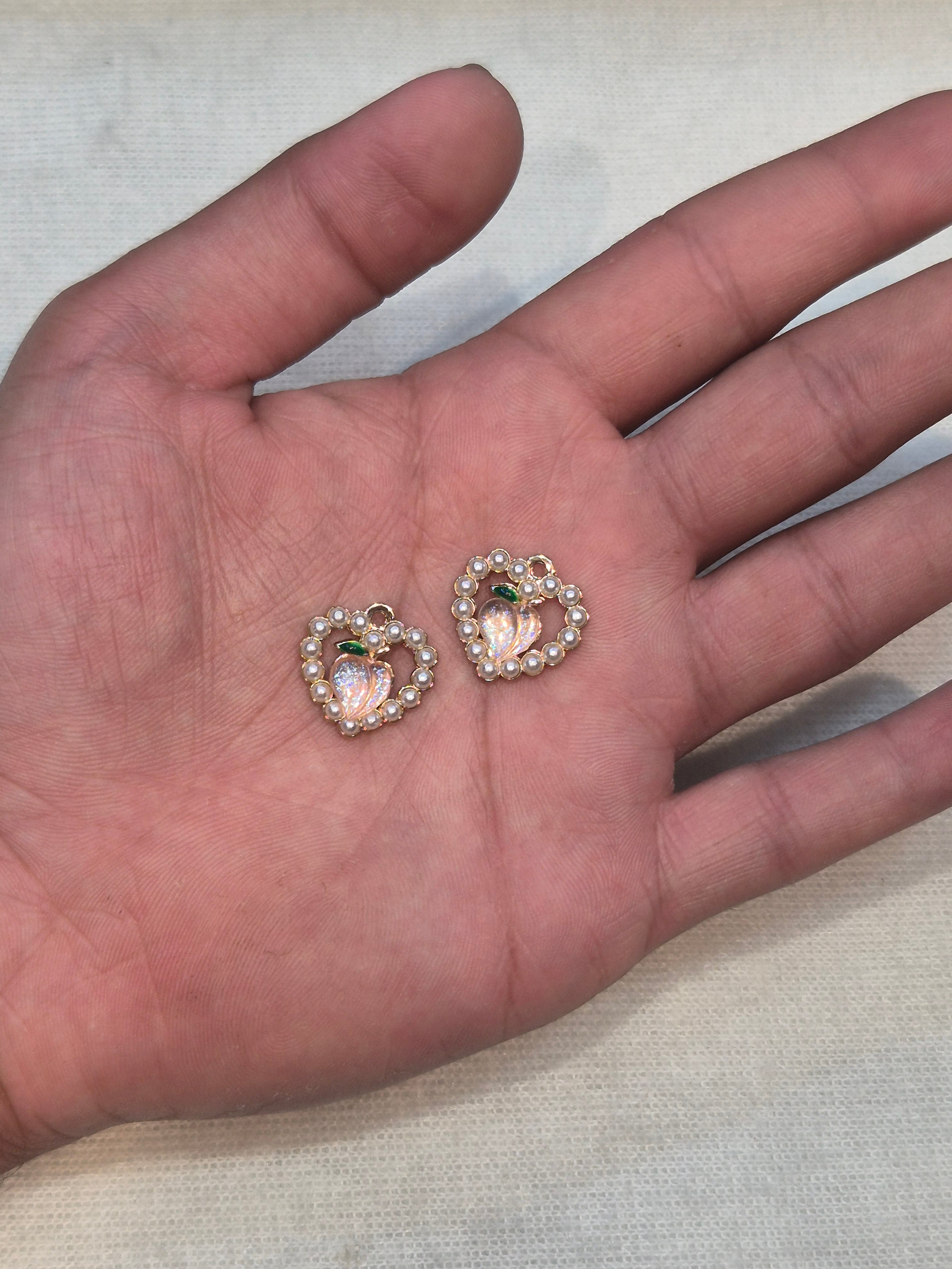 Pearl heart charm || 6 piece pack ||